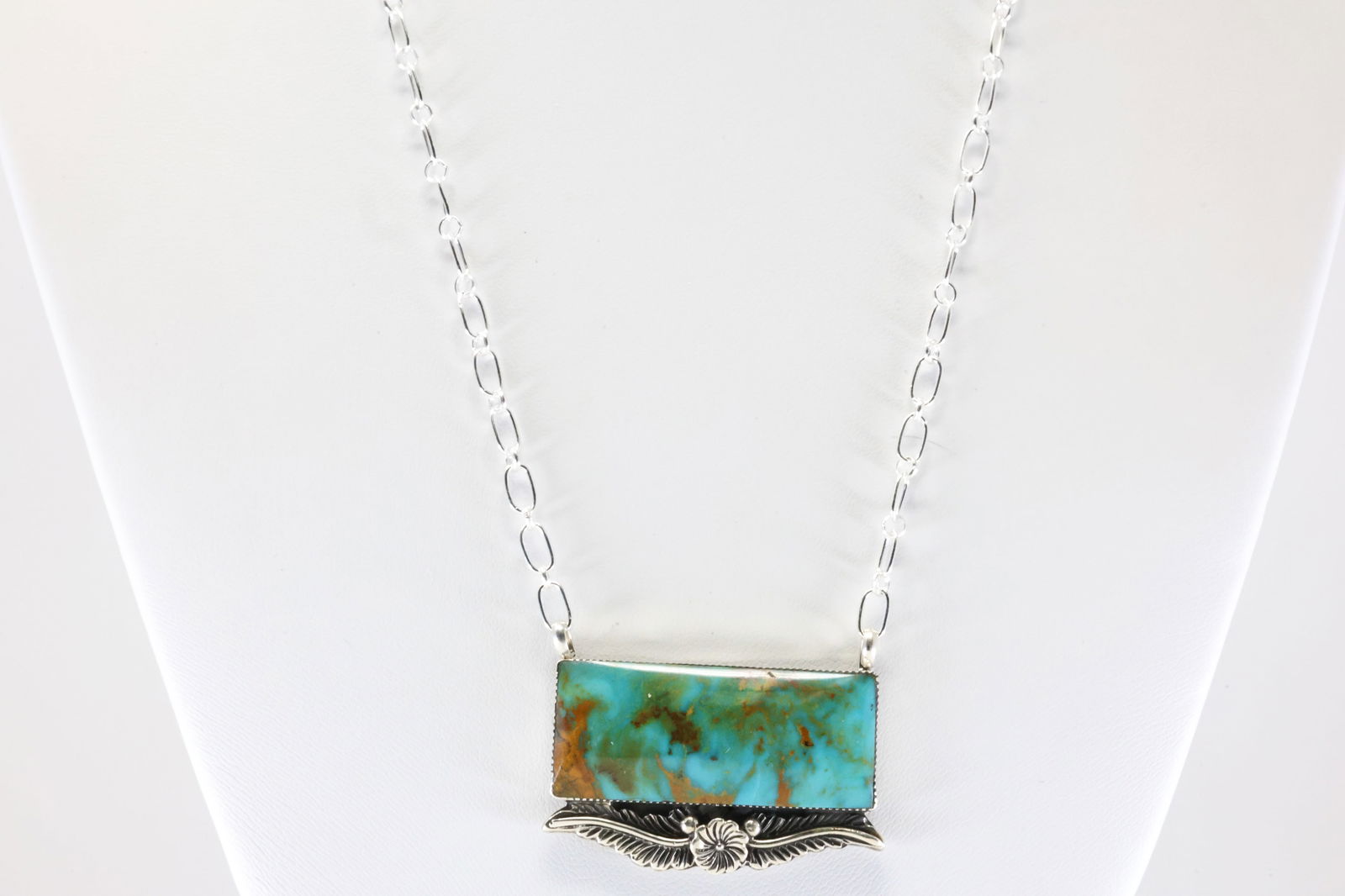 Native America Navajo Sterling Silver Turquoise Necklace By Gregg Yazzie.: This is a Native America Navajo Sterling Silver Turquoise Necklace By Gregg Yazzie. From R.B Company. Necklace length: 18.00"