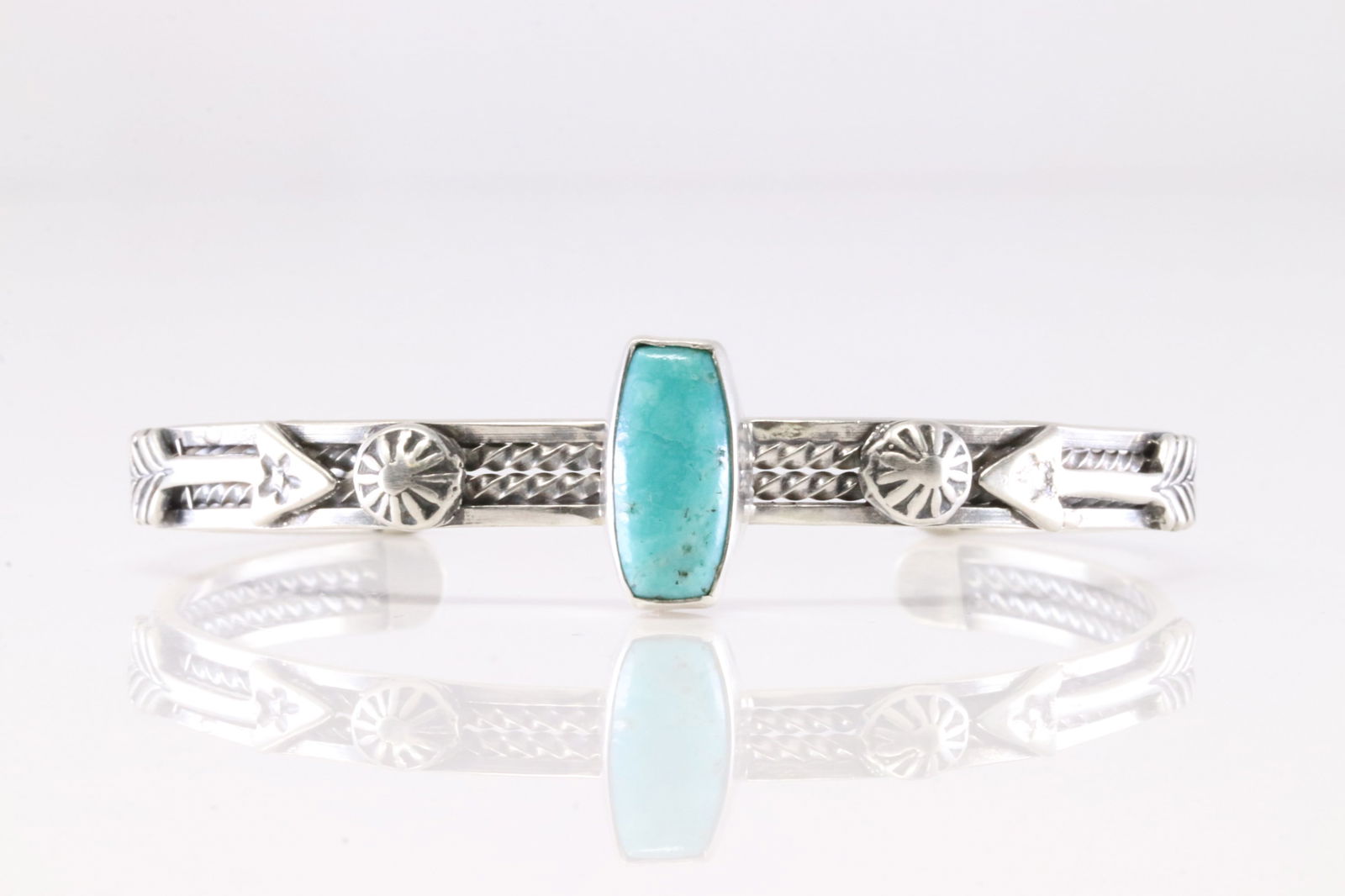 America Sterling Silver Turquoise Bracelet Cuff.: This is a America Sterling Silver Turquoise Bracelet Cuff.