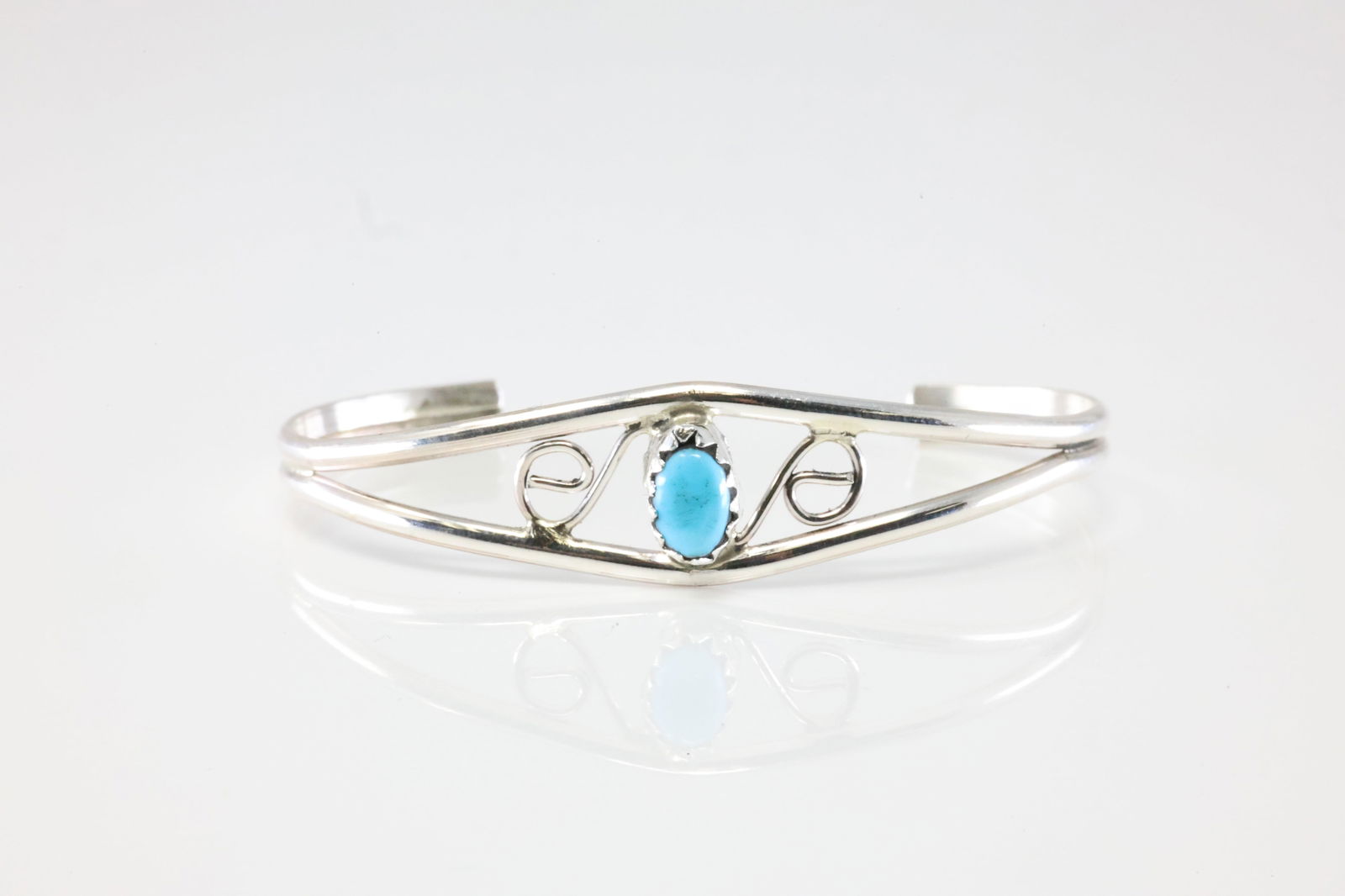 America Sterling Silver Turquoise Baby Bracelet Cuff.: This is a America Sterling Silver Turquoise Baby Bracelet Cuff.
