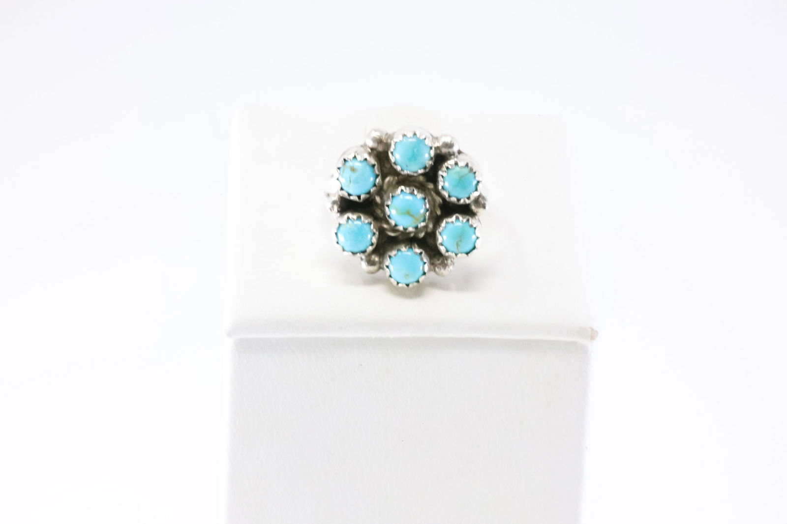 Native America Navajo Sterling Silver Turquoise Ring By MP.: This is a Native America Navajo Sterling Silver Turquoise Ring By MP. Stamp MP. Ring Size: 6.00.