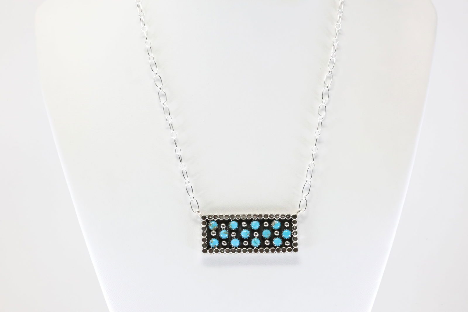 Native America Navajo Sterling Silver Turquoise Necklace By Kenny Lonjose.: This is a Native America Navajo Sterling Silver Turquoise Necklace By Kenny Lonjose. Stamp Z. Necklace length: 16.00"