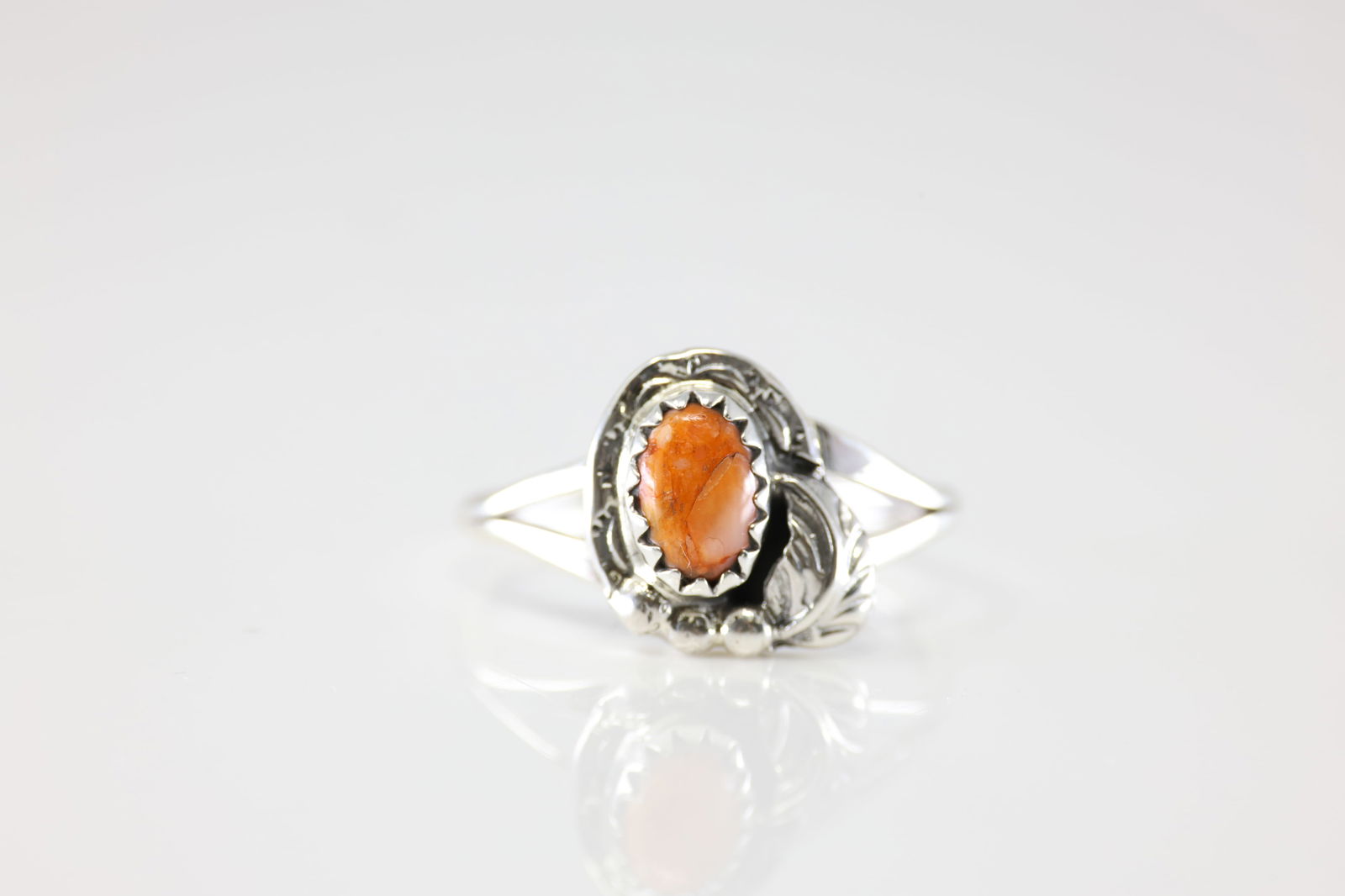 America Sterling Silver Spiny Oyster Ring. (1 of 3)