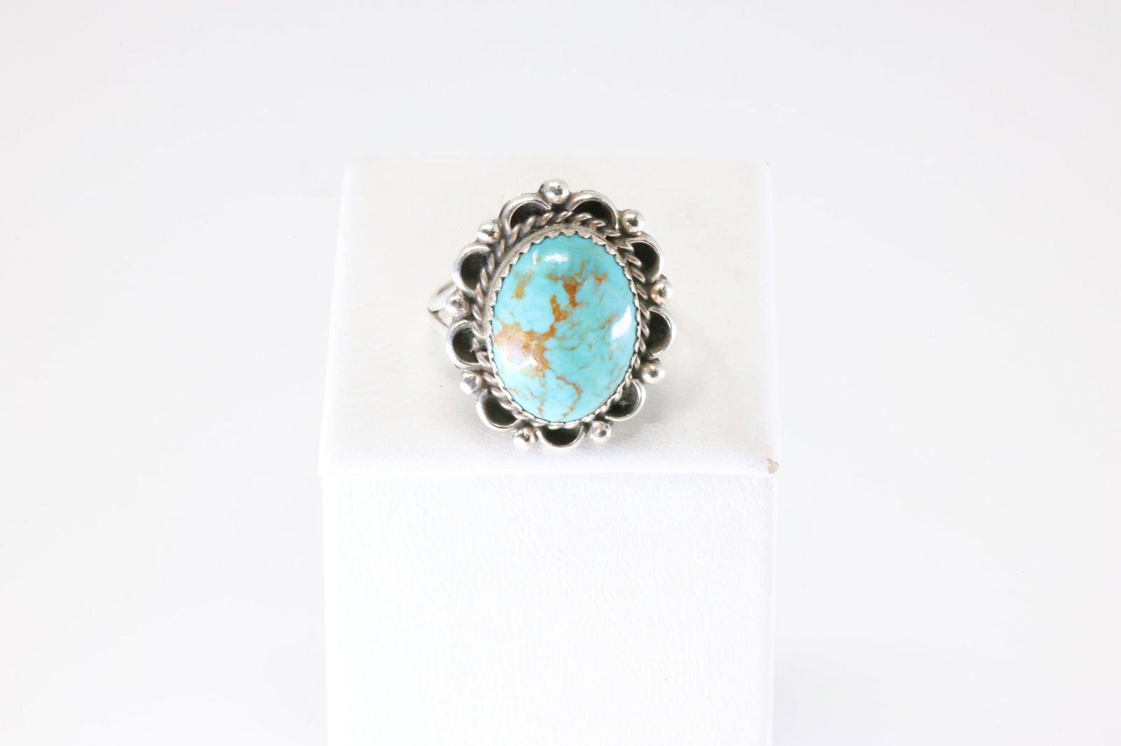 Native America Navajo Sterling Silver Turquoise Ring By F.: This is a Native America Navajo Sterling Silver Turquoise Ring By F. Stamp F. Ring Size: 8.00.