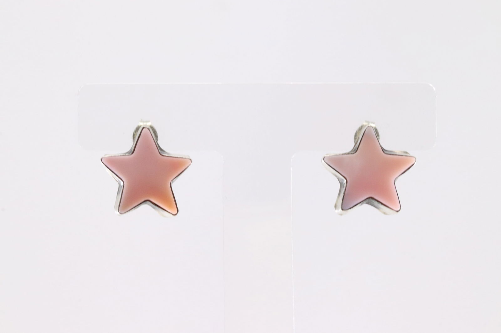Native America Navajo Sterling Silver Pink Conch Shell Star Post Earring's By Johnny Dixon.: This is a Native America Navajo Sterling Silver Pink Conch Shell Star Post Earring's By Johnny Dixon. Stamp J.