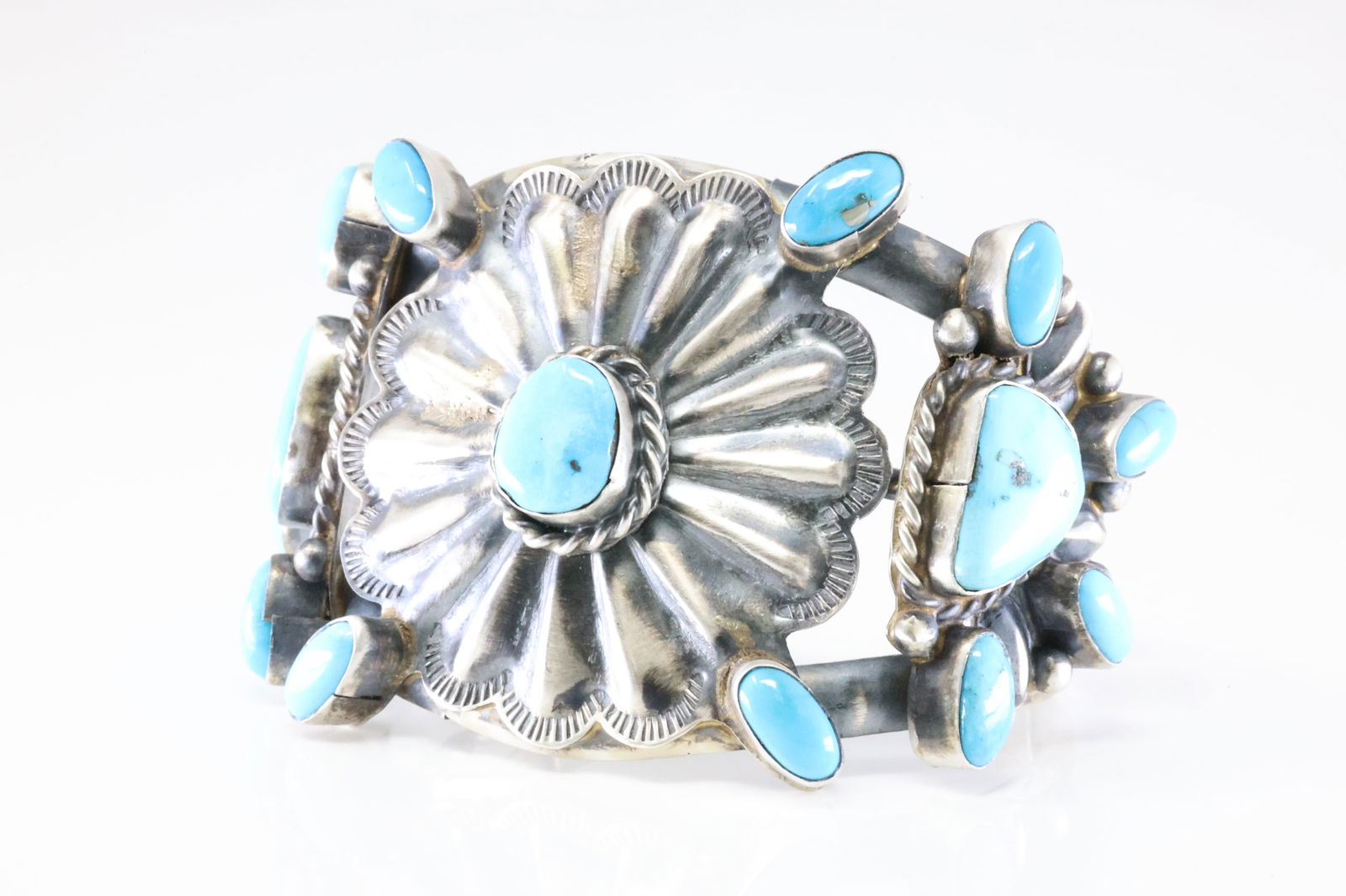 Native America Navajo Sterling Silver Kingman Turquoise Bracelet Cuff By Wilson Dawes. - 3