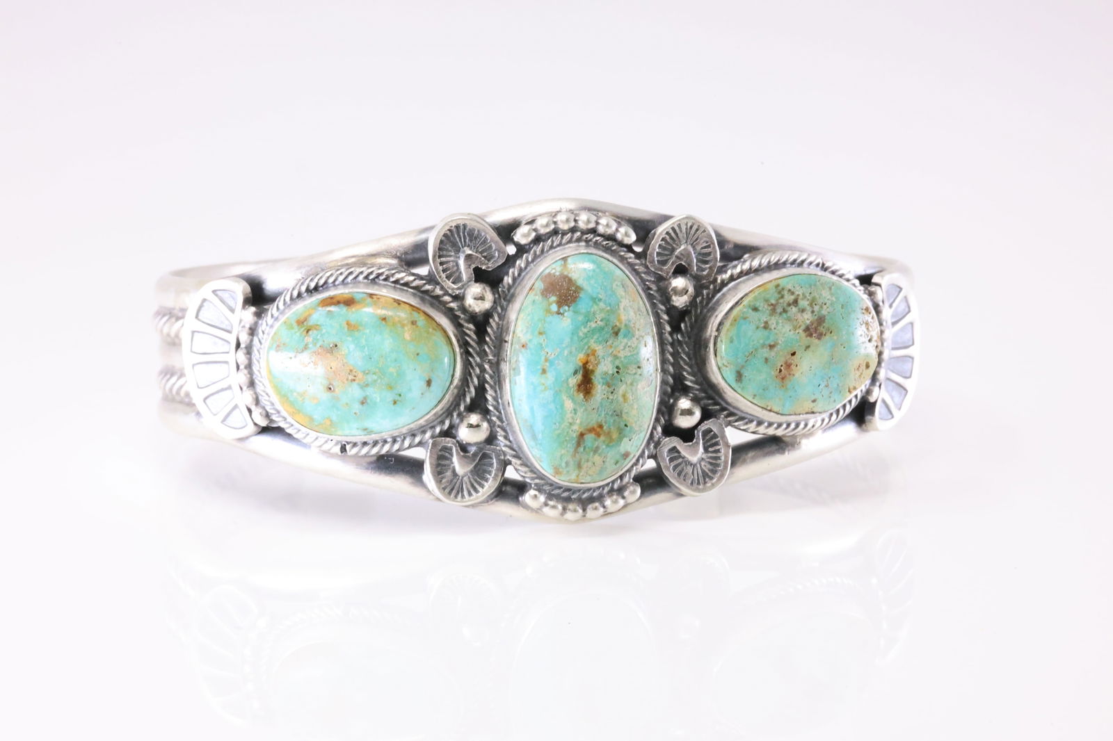 America Sterling Silver Turquoise Bracelet Cuff. (1 of 4)