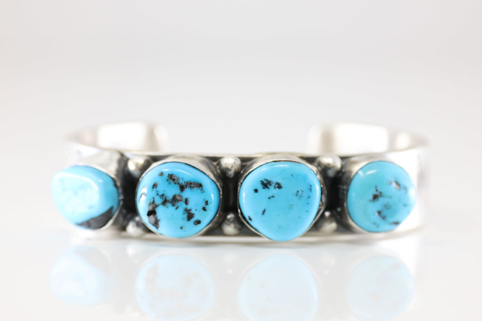 Native America Navajo Sterling Silver Sleeping Beauty Turquoise Bracelet Cuff By Wilson Dawes.: This is a Native America Navajo Sterling Silver Sleeping Beauty Turquoise Bracelet Cuff By Wilson Dawes. Stamp WD.
