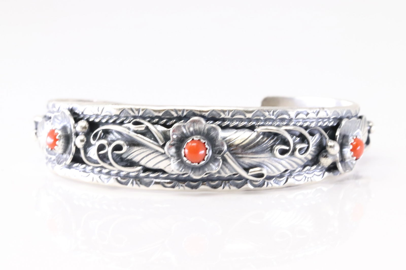 Native America Navajo Sterling Silver Coral Bracelet Cuff By Bessie Joe. (1 of 4)