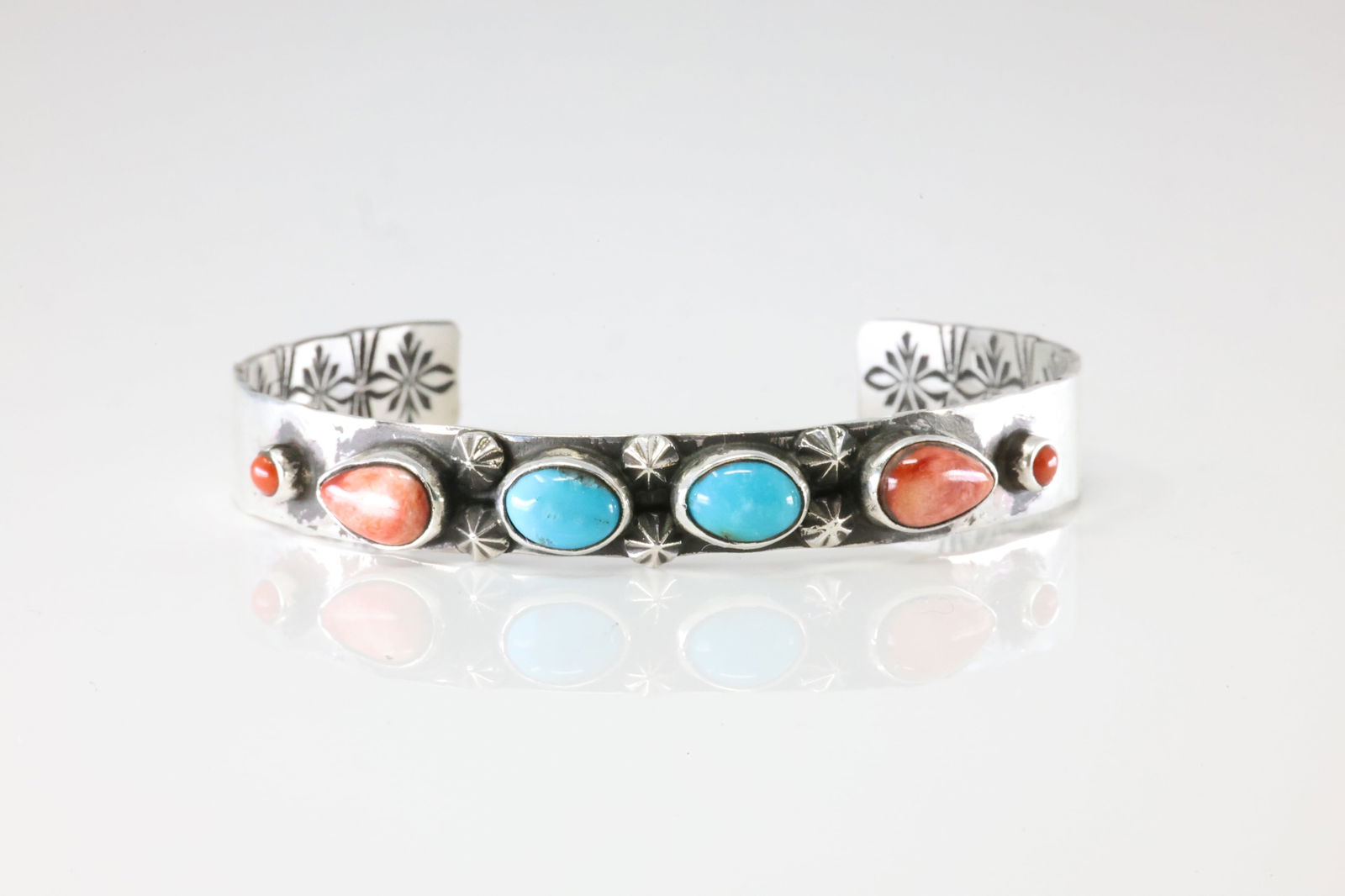 Native America Navajo Sterling Silver Multicolor Stone Bracelet Cuff By AY. (1 of 4)