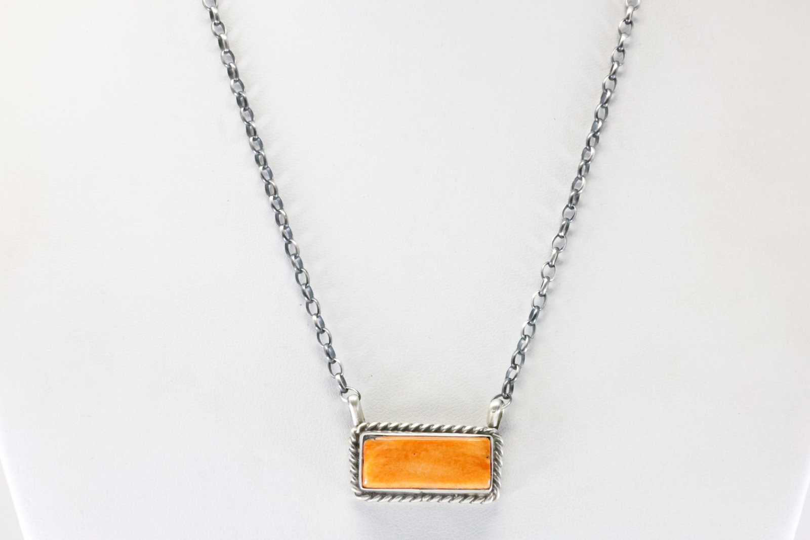 Native America Navajo Sterling Silver Spiny Oyster Necklace By Chassity Belone.: This is a Native America Navajo Sterling Silver Spiny Oyster Necklace By Chassity Belone. Stamp C Belone. Necklace Length: 16.00"