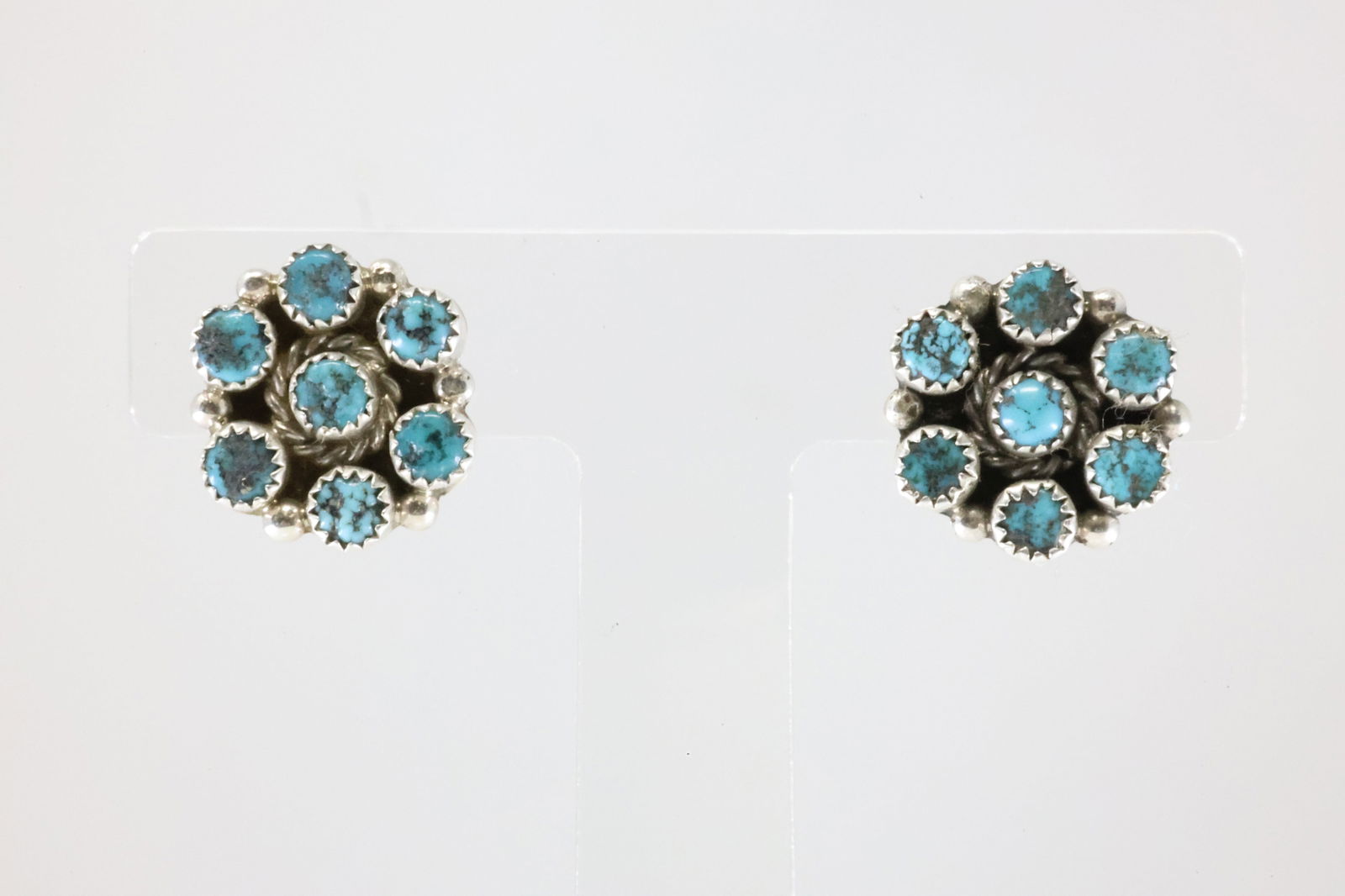 Native America Navajo Sterling Silver Kingman Turquoise Post Earring's By Maxine Ramirez. (1 of 3)