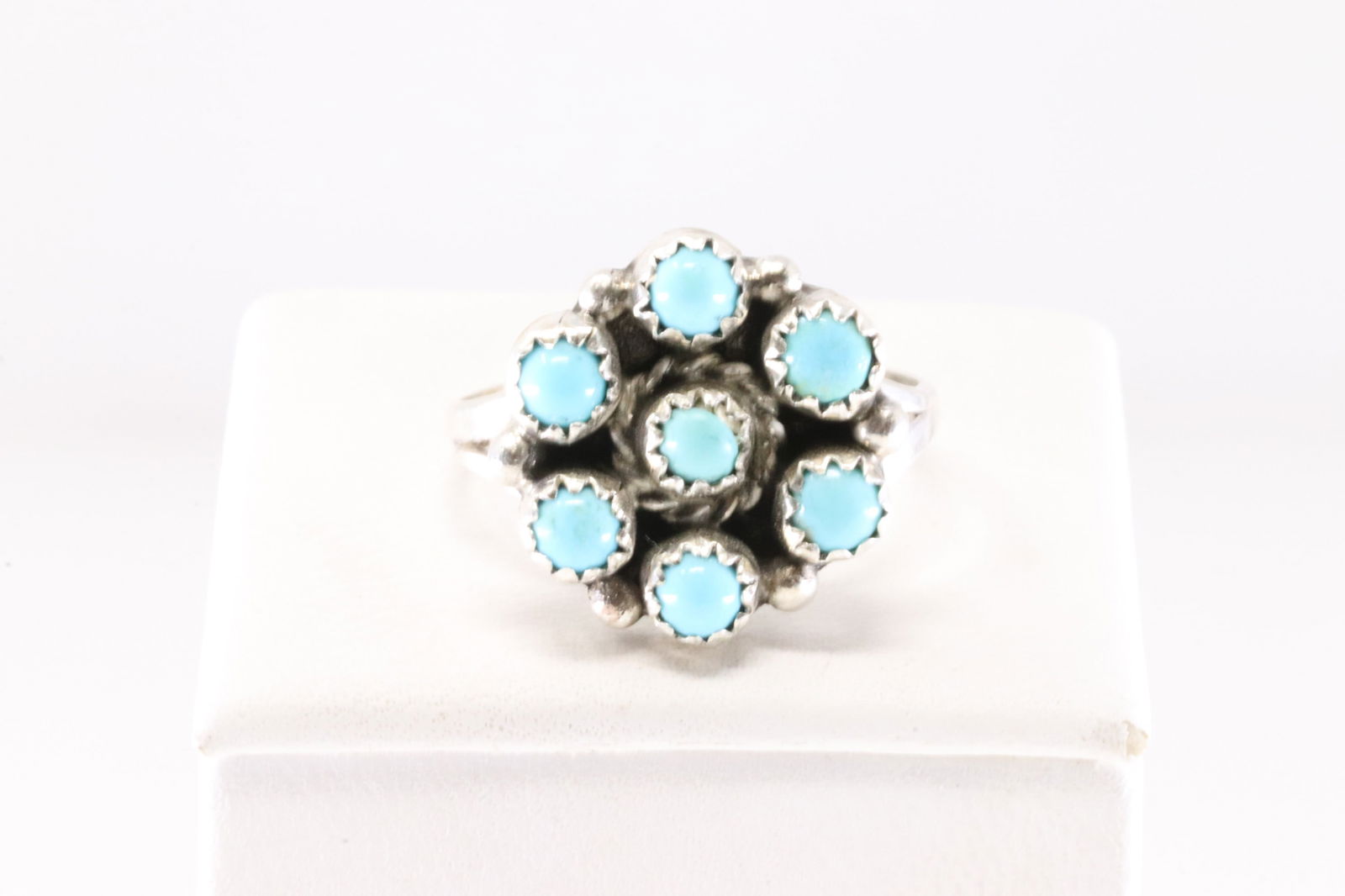 Native American Navajo Sterling Silver Turquoise Ring By M.R.: This is a Native American Navajo Sterling Silver Turquoise Ring By M.R. Ring size: 9.00.