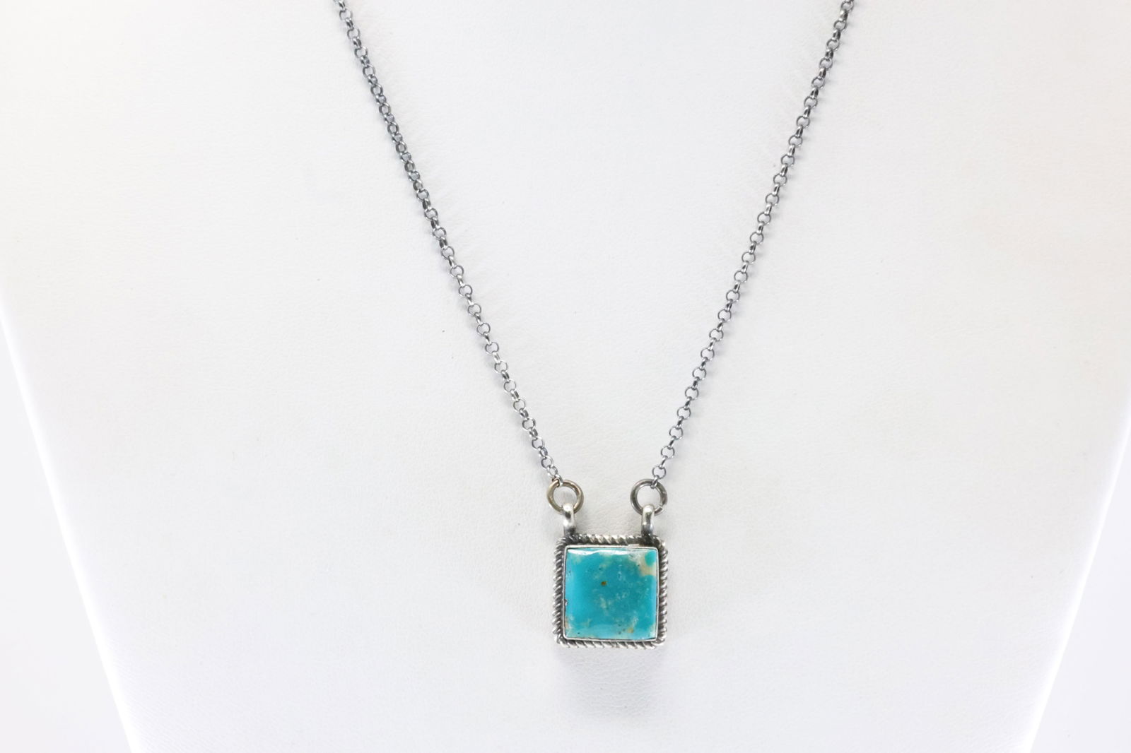 Native America Navajo Sterling Silver Kingman Turquoise Necklace By Judith Dixon. (1 of 4)