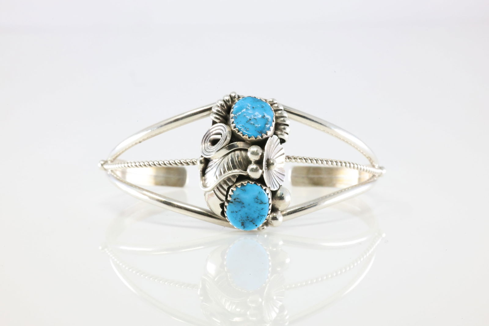 Native America Navajo Sterling Silver Turquoise Floral Braceet Cuff By Max Calladitto. (1 of 4)