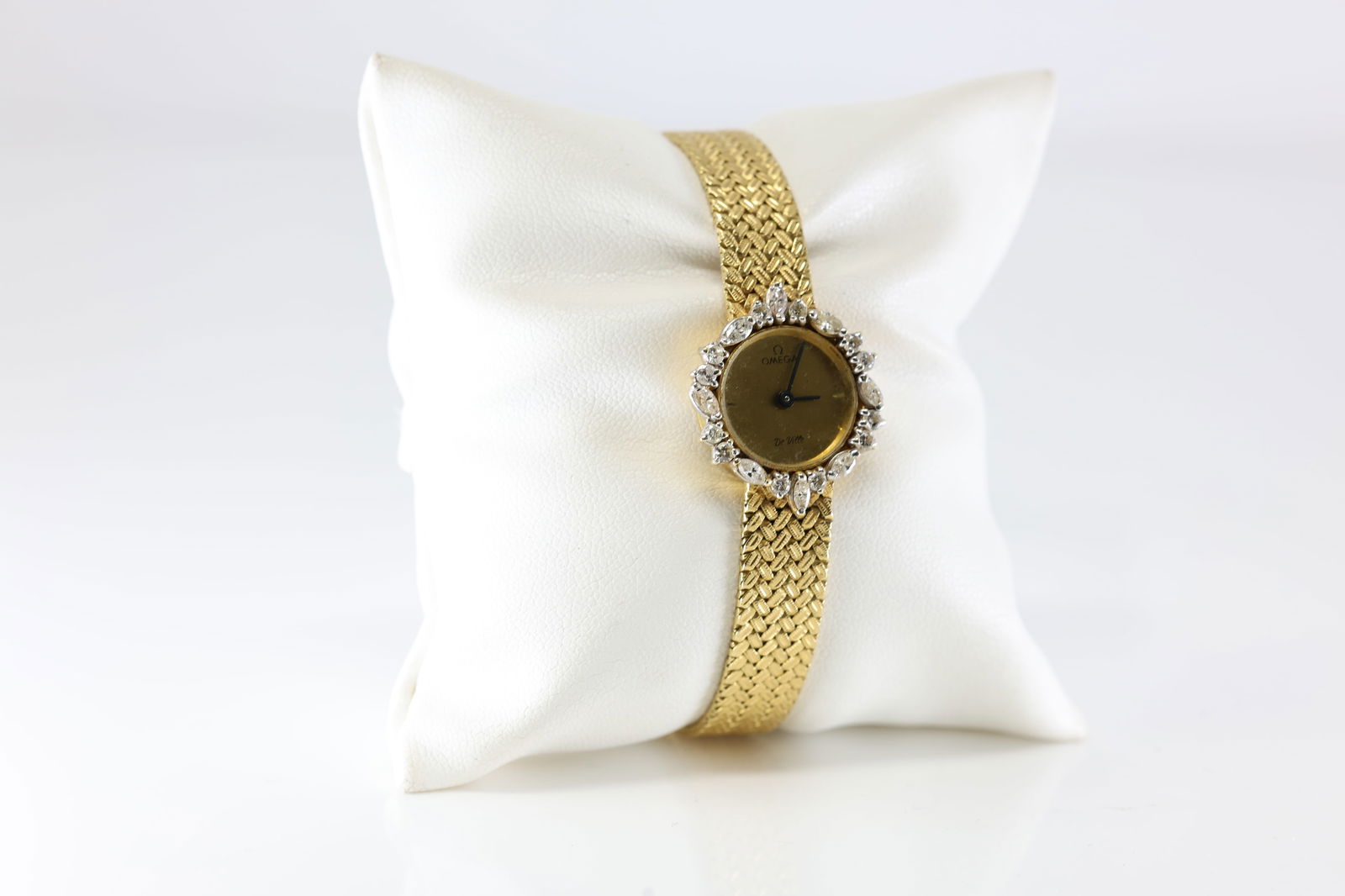 Omega Diamond Watch Women 18Kt. - 2