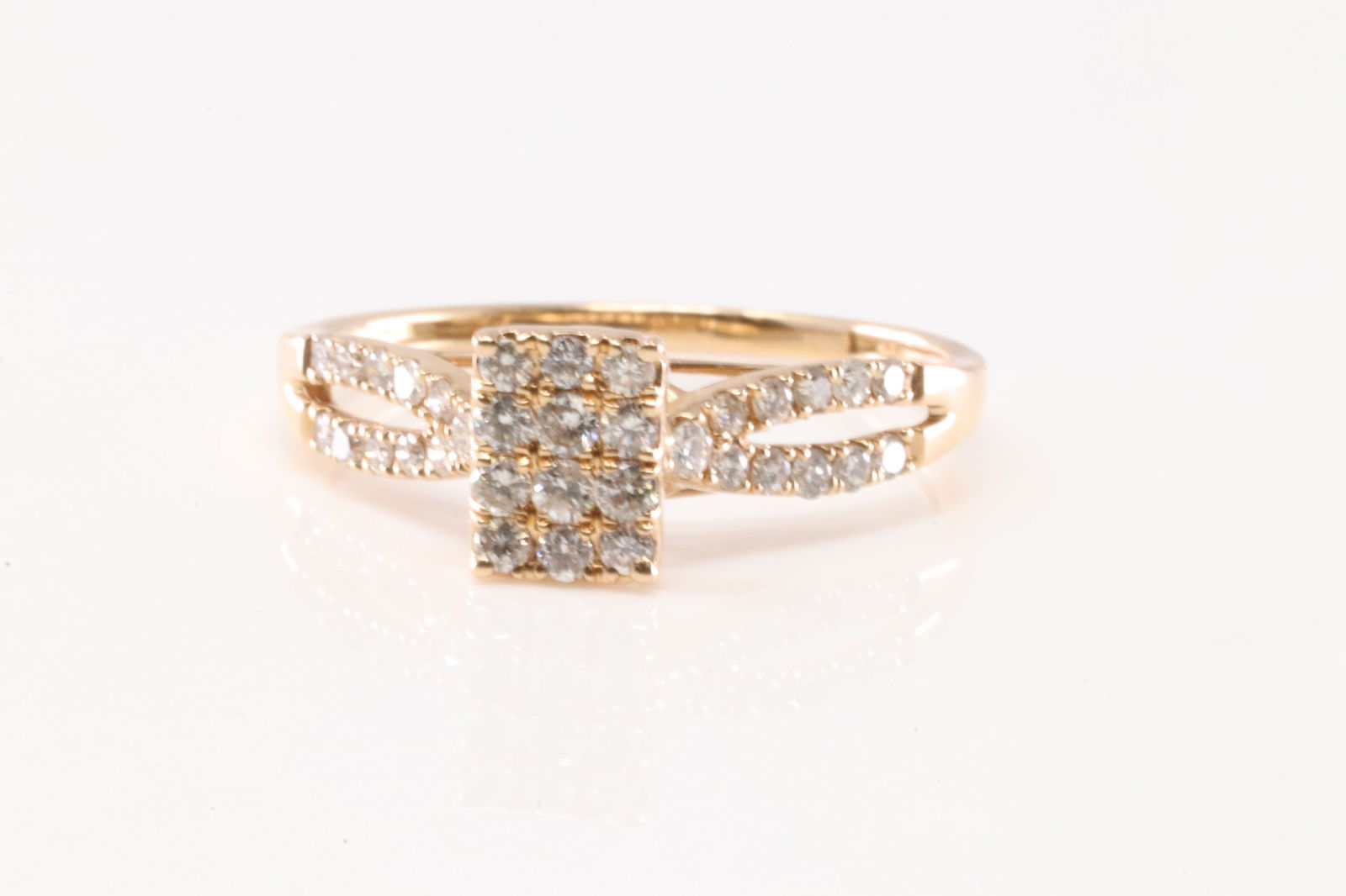 Diamond Ring 18Kt. - 2