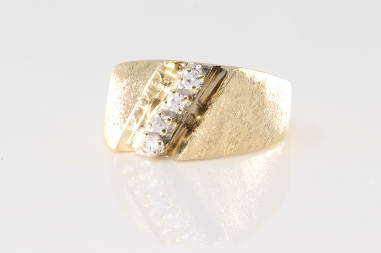 Diamond Ring 14Kt. - 3