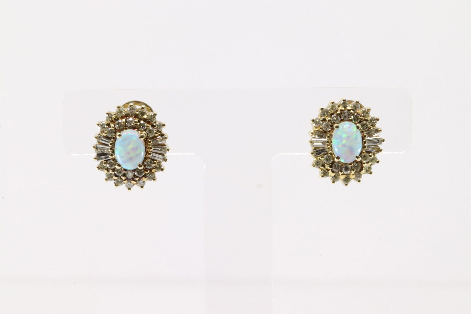 Elegant Opal & Baguette Diamond Stud Earring 14Kt. (1 of 4)