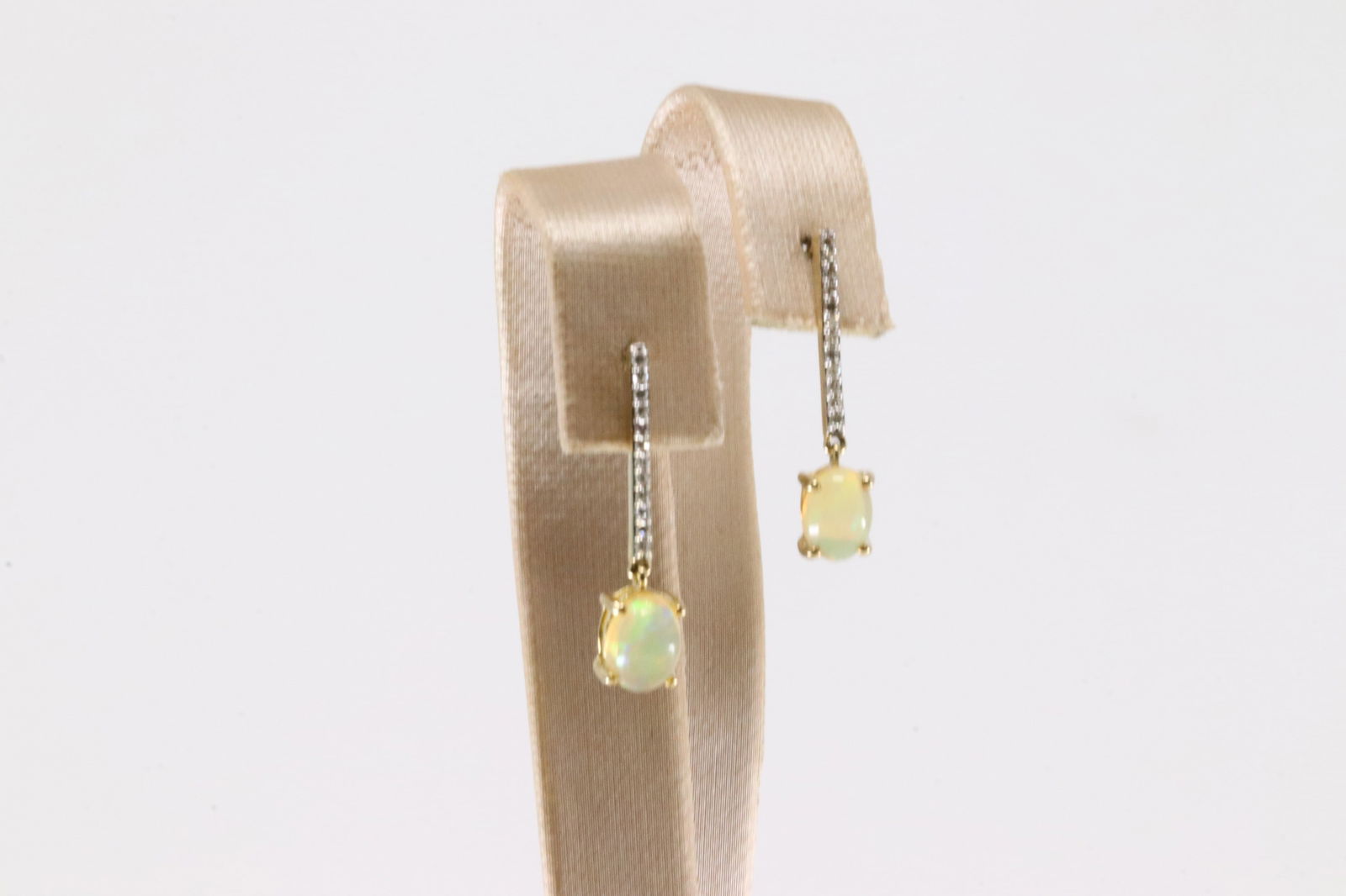 Opal & Diamond Stud / Dangling Earring 10Kt. - 3