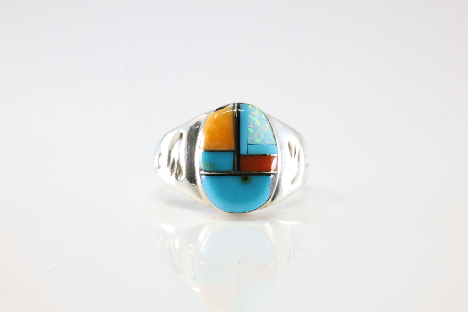 Native America Navajo Sterling Silver Multicolor Inlay Ring By ML.: This is a Native America Navajo Sterling Silver Multicolor Inlay Ring By ML. Stamp ML. Ring Size: 9.50.