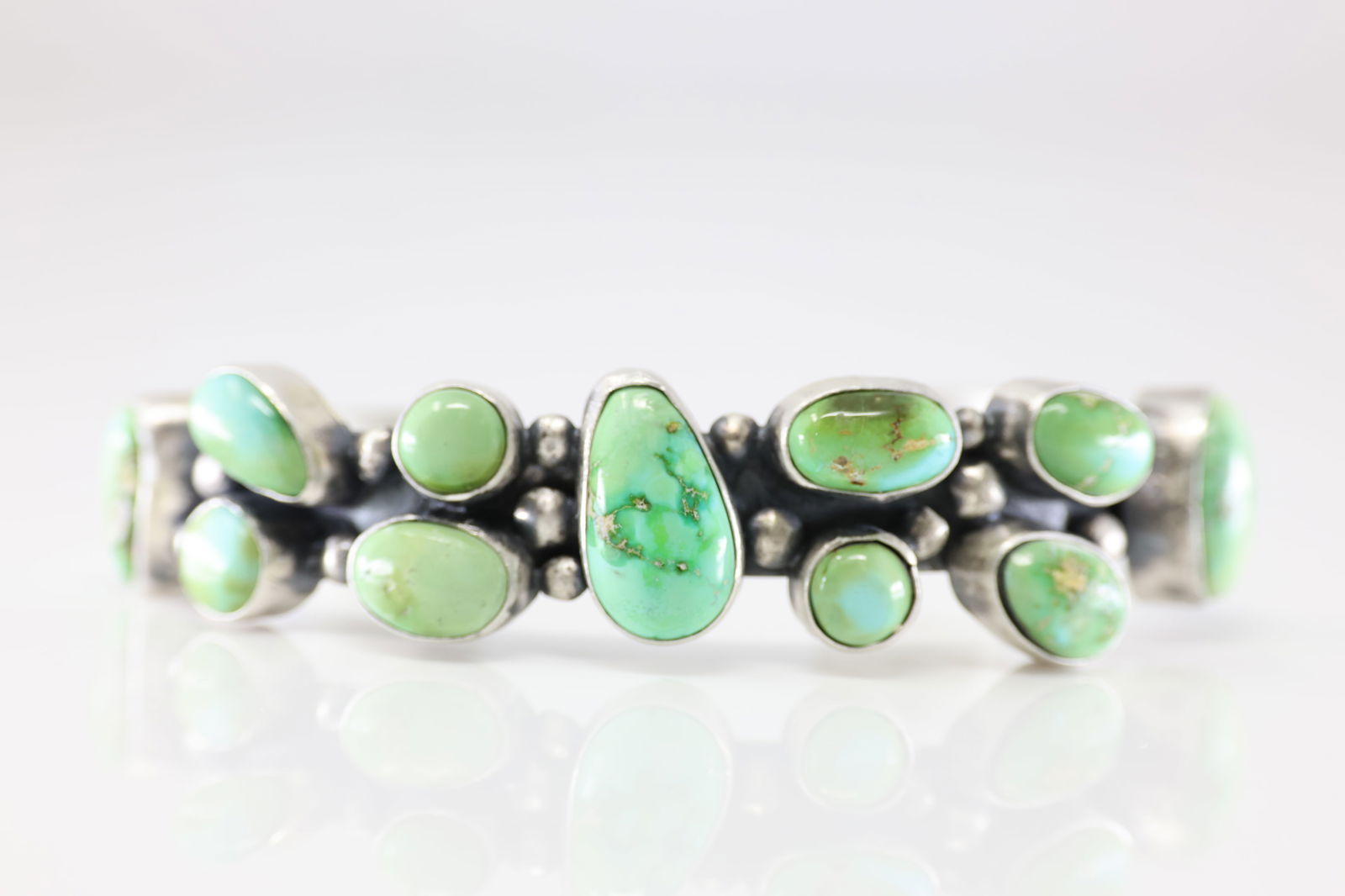 Native America Navajo Sterling Silver Sonora Gold Turquoise Bracelet Cuff By B Johnson.: This is a Native America Navajo Sterling Silver Sonora Gold Turquoise Bracelet Cuff By B Johnson. Stamp B Johnson.