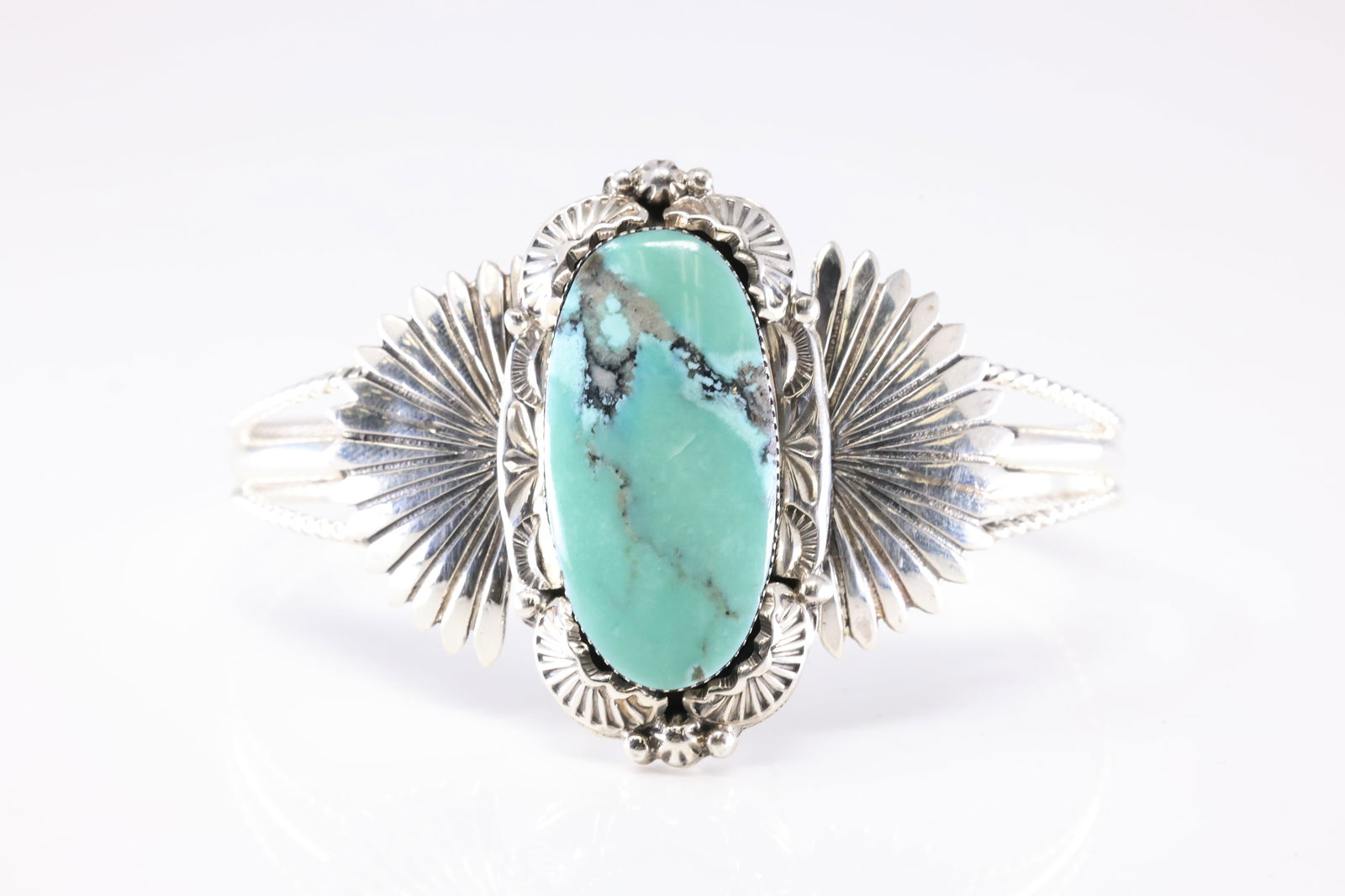 America Sterling Silver Turquoise Bracelet Cuff.: This is a America Sterling Silver Turquoise Bracelet Cuff.