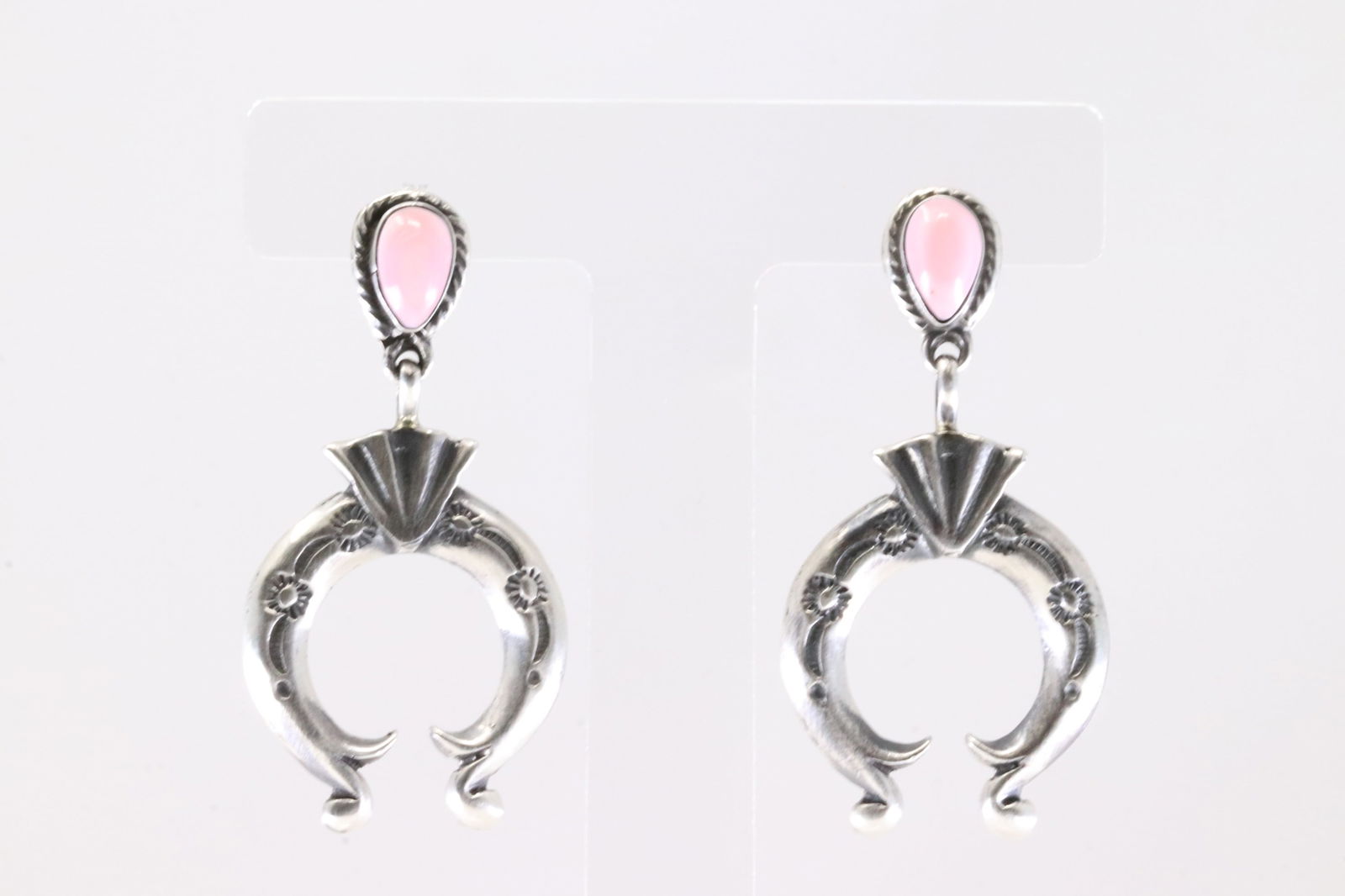 American Sterling Silver Pink Conch Post Dangling Earring's. (1 of 4)