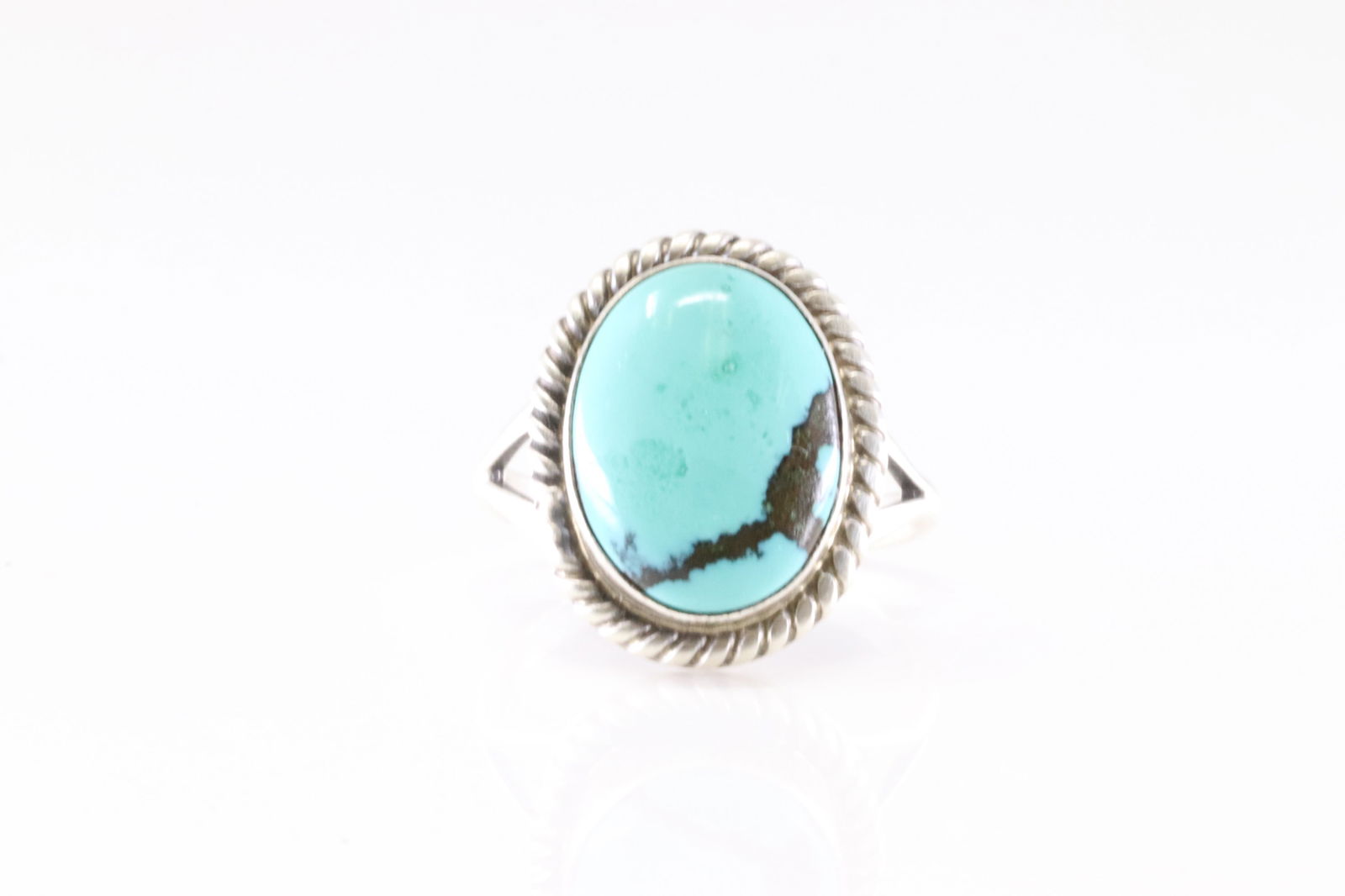 Native America Navajo Sterling Silver Turquoise Ring By AM.: This is a Native America Navajo Sterling Silver Turquoise Ring By AM. Stamp AM. Ring Size: 9.00.