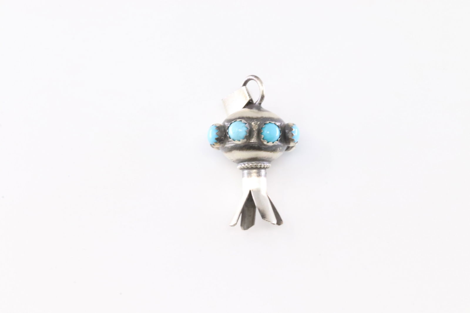 Native America Navajo Sterling Silver Kingman Turquoise Pendant By Monica Smith.: This is a Native America Navajo Sterling Silver Kingman Turquoise Pendant By Monica Smith. Stamp MS.