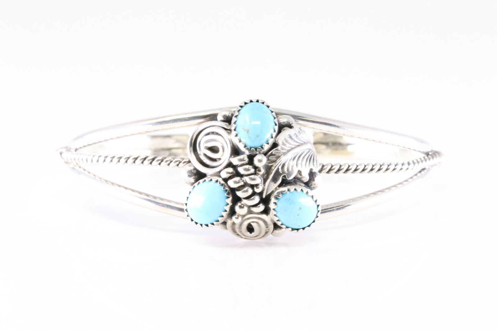 Native America Navajo Sterling Silver Turquoise Bracelet Cuff By Phyllis A Smith.: This is a Native America Navajo Sterling Silver Turquoise Bracelet Cuff By Phyllis A Smith.