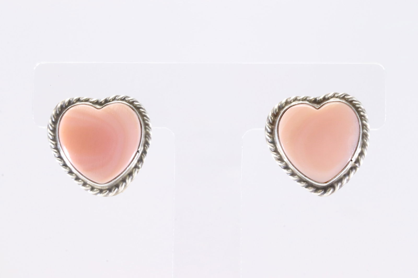 Native America Navajo Sterling Silver Pink Conch Shell Heart Post Earring's By Larson Chee.: This is a Native America Navajo Sterling Silver Pink Conch Shell Heart Post Earring's By Larson Chee.