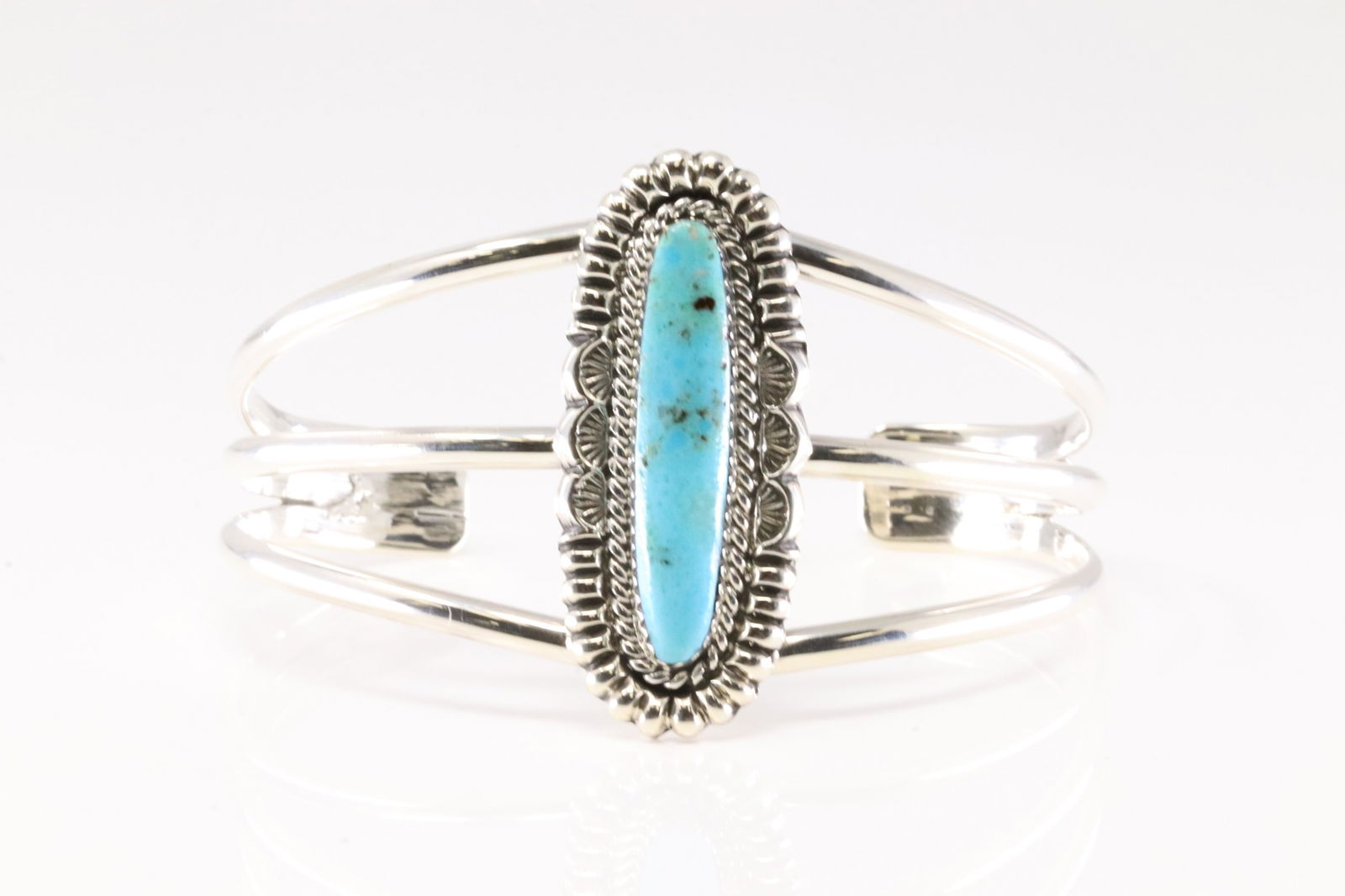 Native America Navajo Sterling Silver Turquoise Bracelet Cuff By Michael Yazzie.: This is a Native America Navajo Sterling Silver Turquoise Bracelet Cuff By Michael Yazzie. Stamp From R.B Company.