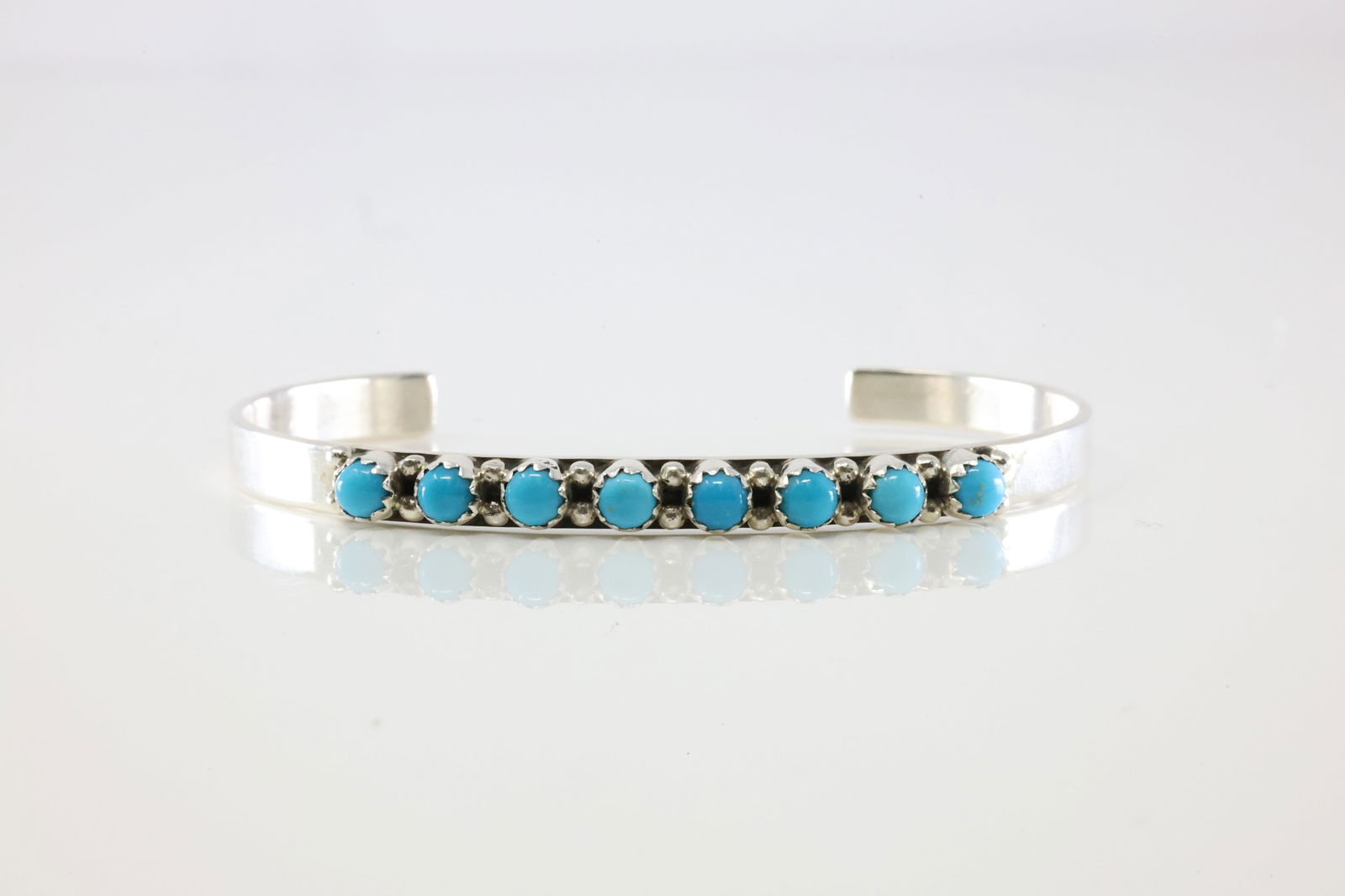 Native America Navajo Sterling Silver Turquoise Bracelet Cuff By GP.: This is a Native America Navajo Sterling Silver Turquoise Bracelet Cuff By GP. Stamp GP.