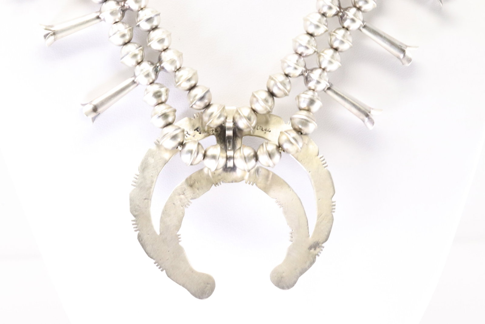 Native America Navajo Sterling Silver Pearl Beaded Naaja Squash Necklace By RT. - 4
