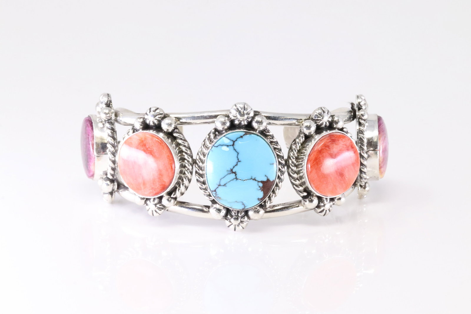 Native America Navajo Sterling Silver Spiny Oyster & Turquoise Bracelet Cuff By E Garfield.: This is a Native America Navajo Sterling Silver Spiny Oyster & Turquoise Bracelet Cuff By E Garfield. Stamp E Garfield.