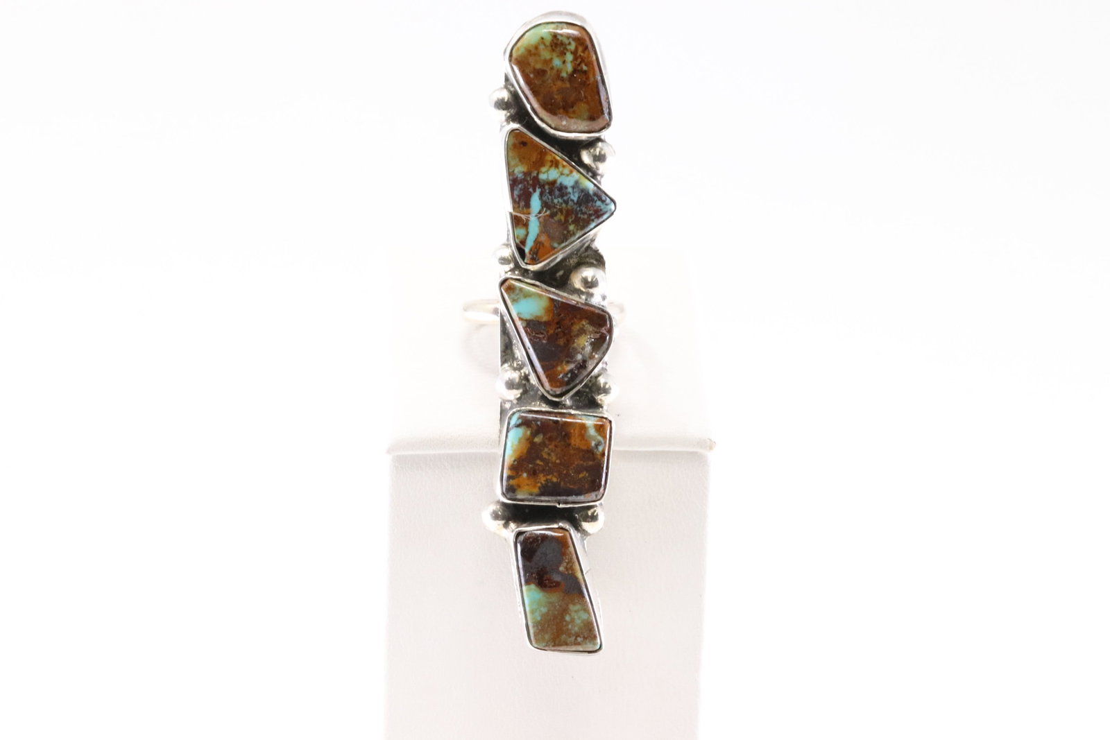 Native America Zuni Sterling Silver Turquoise Ring By Jude Candelaria.: This is a Native America Zuni Sterling Silver Turquoise Ring By Jude Candelaria. Stamp Jude Candelaria. Ring Size: 7.00.