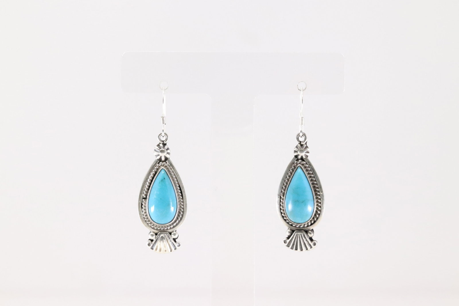 Native America Navajo Sterling Silver Turquoise Dangling Earring's By Verley Betone.: This is a Native America Navajo Sterling Silver Turquoise Dangling Earring's By Verley Betone. Stamp V Belone.