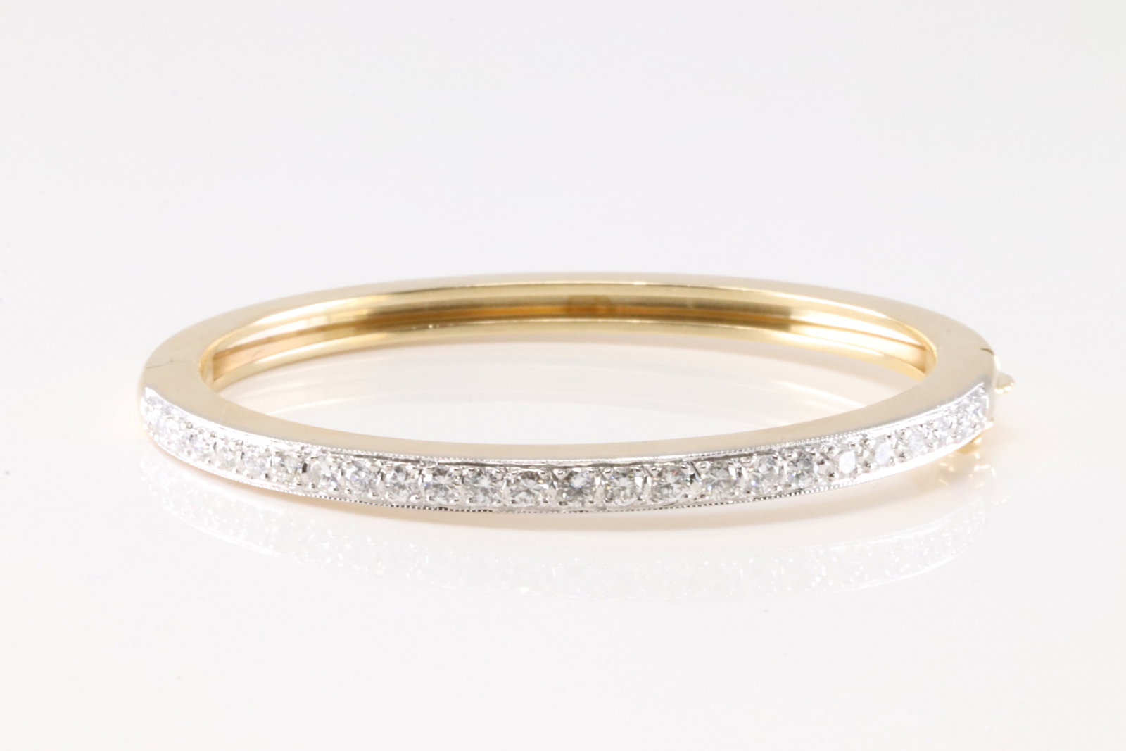 Elegant Bangle Diamond Bracelet 14Kt. (1 of 4)