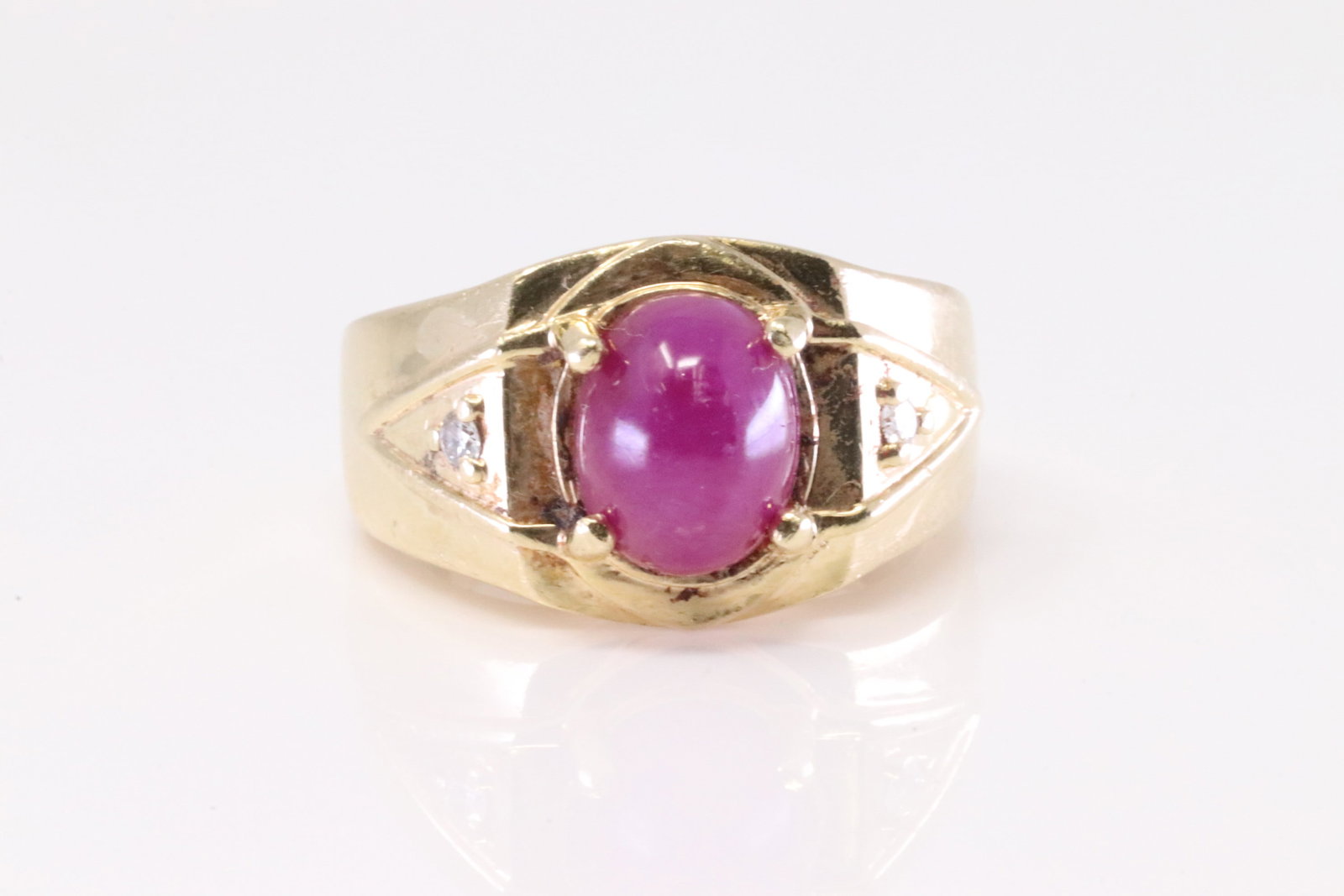 Cabochon Ruby & Ring 14Kt. (1 of 4)