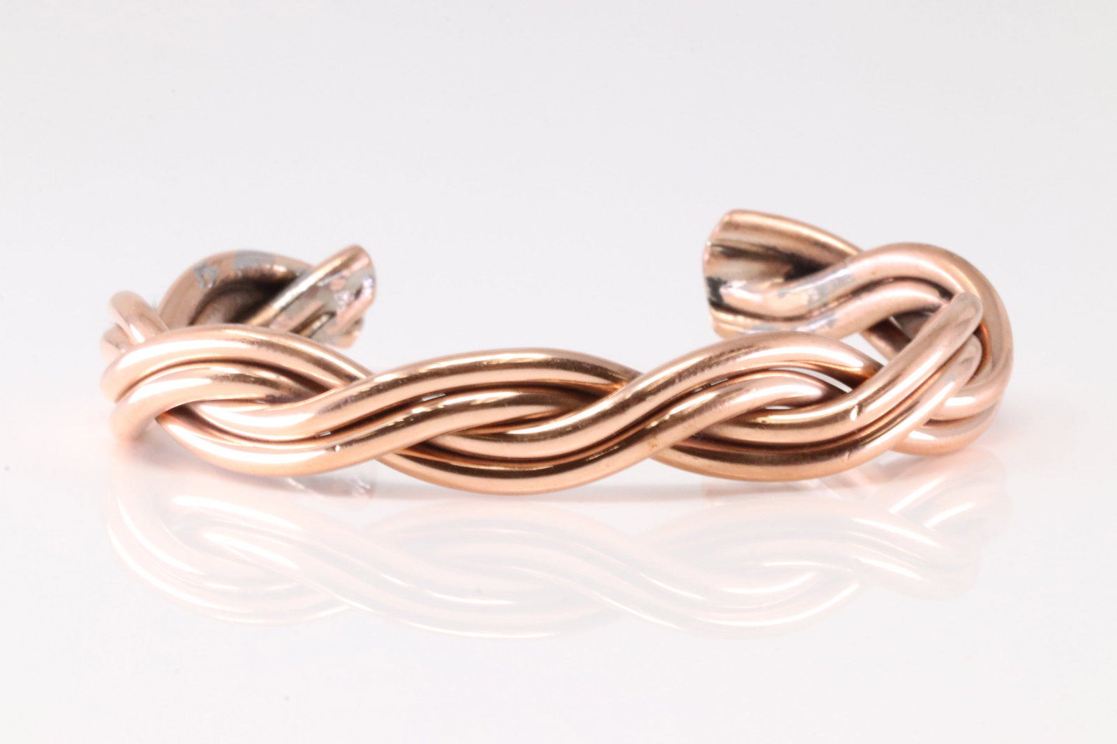 America Navajo Copper Bracelet Cuff / Made But Stamp Not Available.: This is a America Navajo Copper Bracelet Cuff / Made But Stamp Not Available.