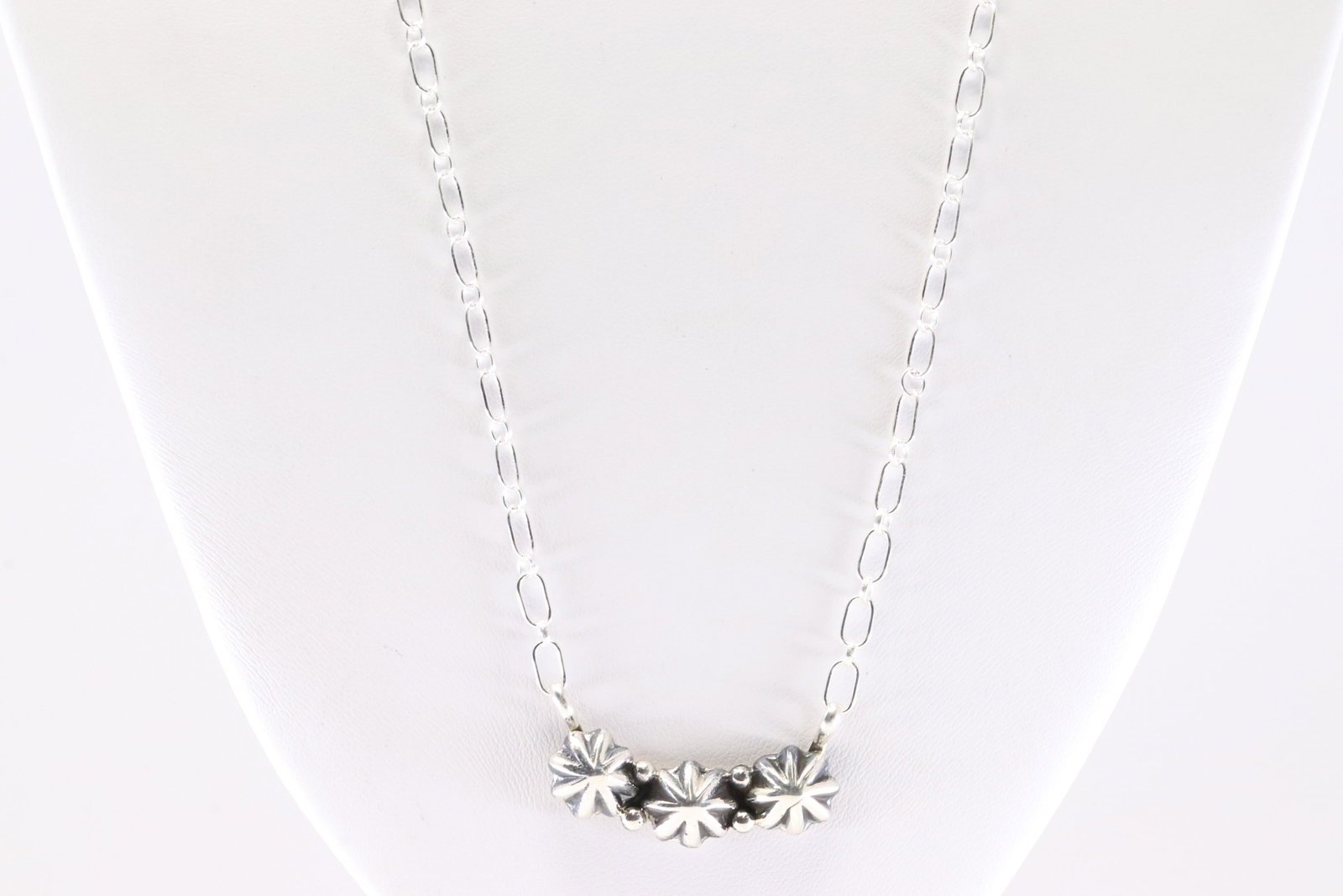 Native America Navajo Sterling Silver Stamp Star Necklace By Arlene Lewis. (1 of 4)