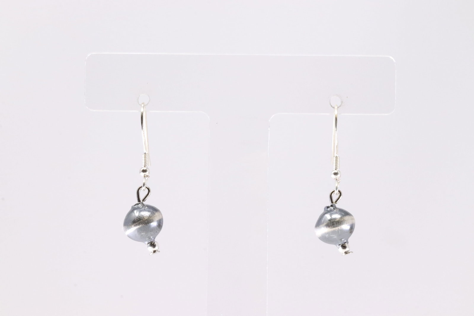 America Sterling Silver Pearl Dangling Earring's. (1 of 3)