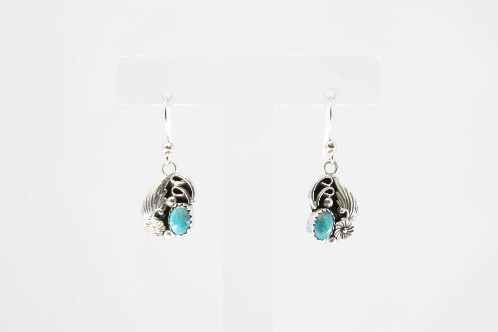 America Sterling Silver Turquoise Danngling Earring's.: America Sterling Silver Turquoise Danngling Earring's.