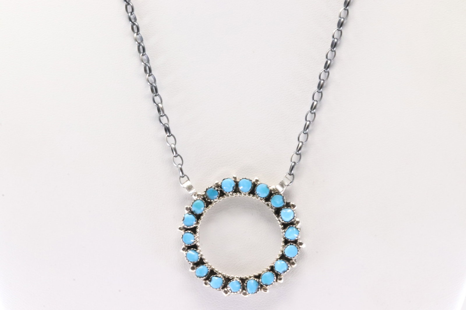 Native America Zuni Sterling Silver Turquoise Necklace By P.Laate.: This is a Native America Zuni Sterling Silver Turquoise Necklace By P.Laate. Necklace length: 16.00"