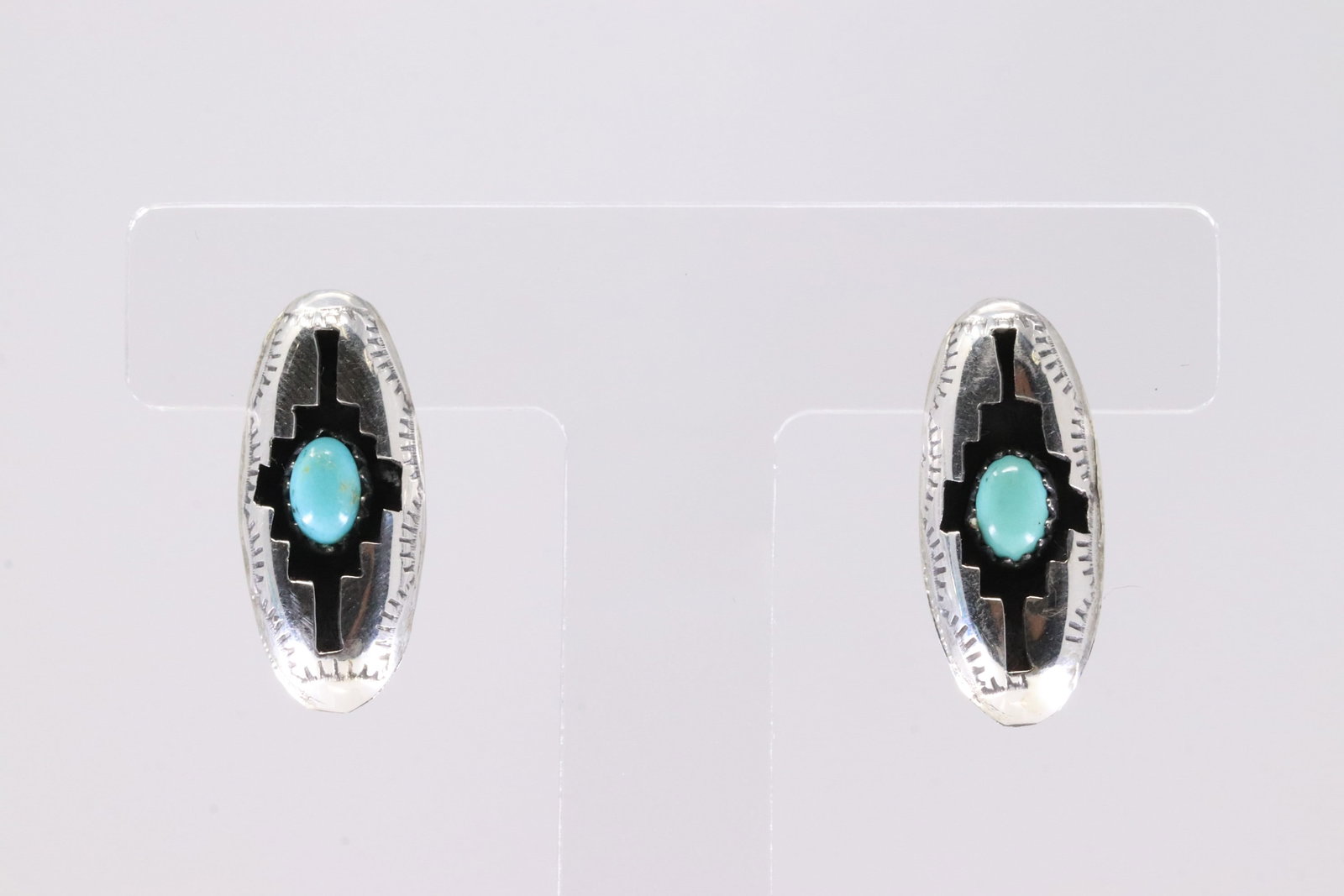 Native America Navajo Sterling Silver Turquoise Post Earring's By Felix Perry.: This is a Native America Navajo Sterling Silver Turquoise Post Earring's By Felix Perry. Stamp P.