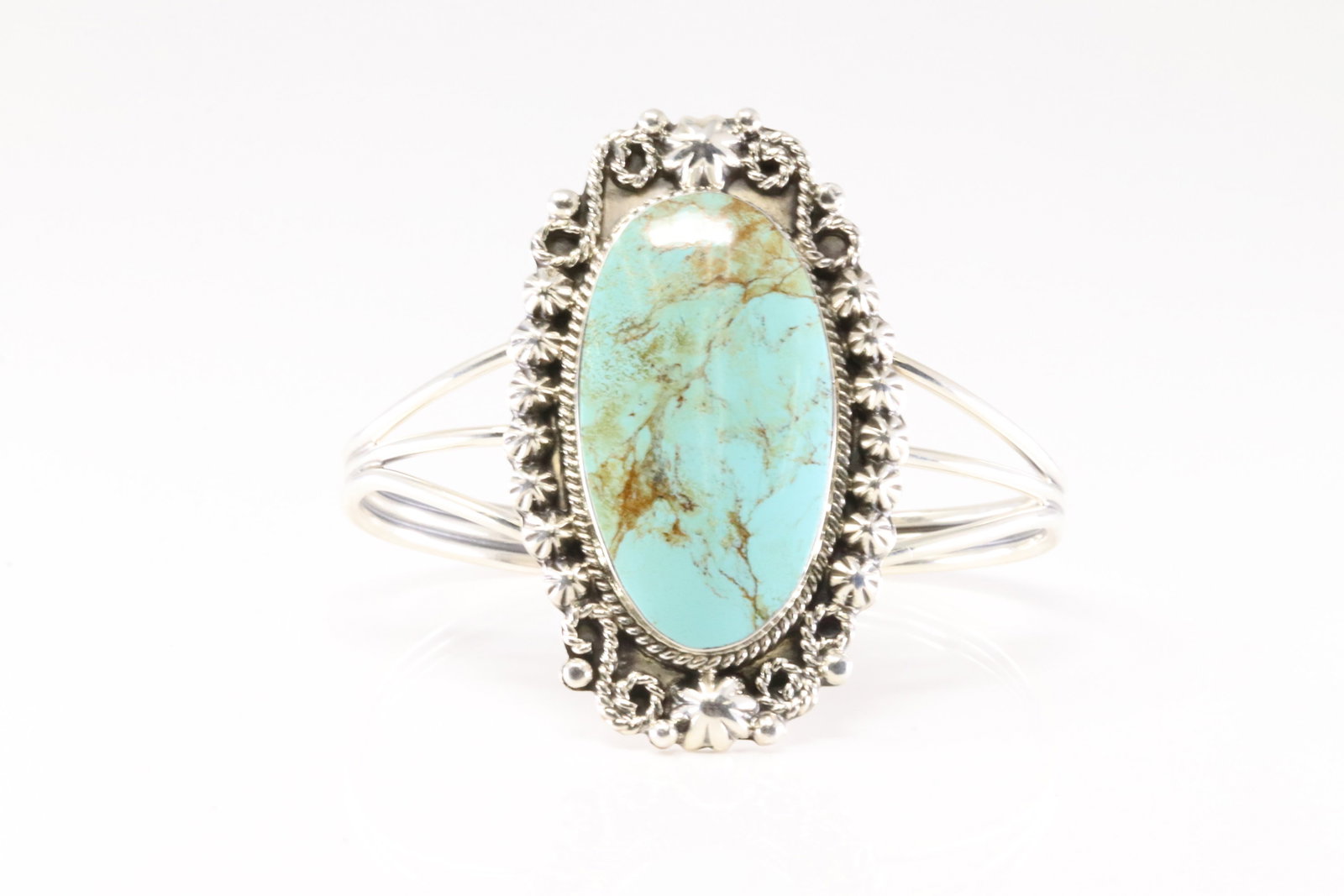 Native America Navajo Sterling Silver Turquoise Bracelet Cuff By Jennifer Cayaditto.: This is a Native America Navajo Sterling Silver Turquoise Bracelet Cuff By Jennifer Cayaditto. Fstap From R.B Company.