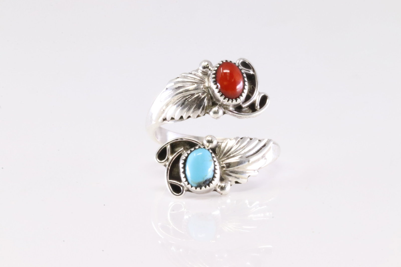 America Sterling Silver Coral & Turquoise Ring.: This is a America Sterling Silver Coral & Turquoise Ring. Ring size: 7.00.