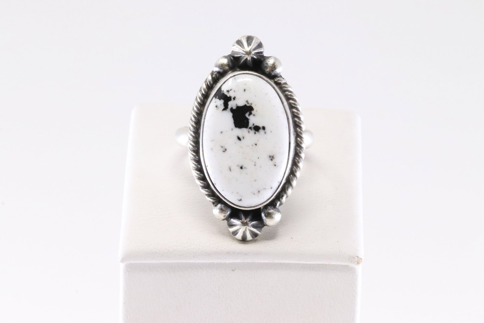 Native America Navajo Sterling Silver White Buffalo Ring By Dixon.: This is a Native America Navajo Sterling Silver White Buffalo Ring By Dixon. Ring size: 8.25.