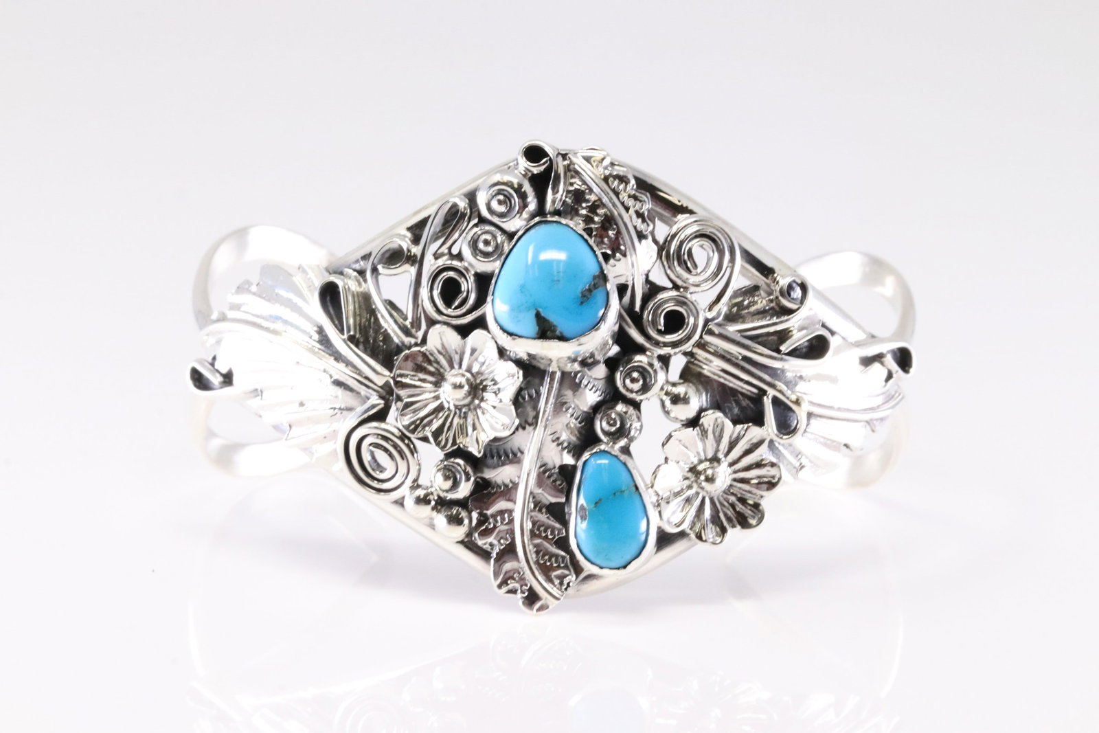 Native America Navajo Sterling Silver Turquoise Bracelet Floral Cuff By Harry.B Yazzie.: This is a Native America Navajo Sterling Silver Turquoise Bracelet Floral Cuff By Harry.B Yazzie.