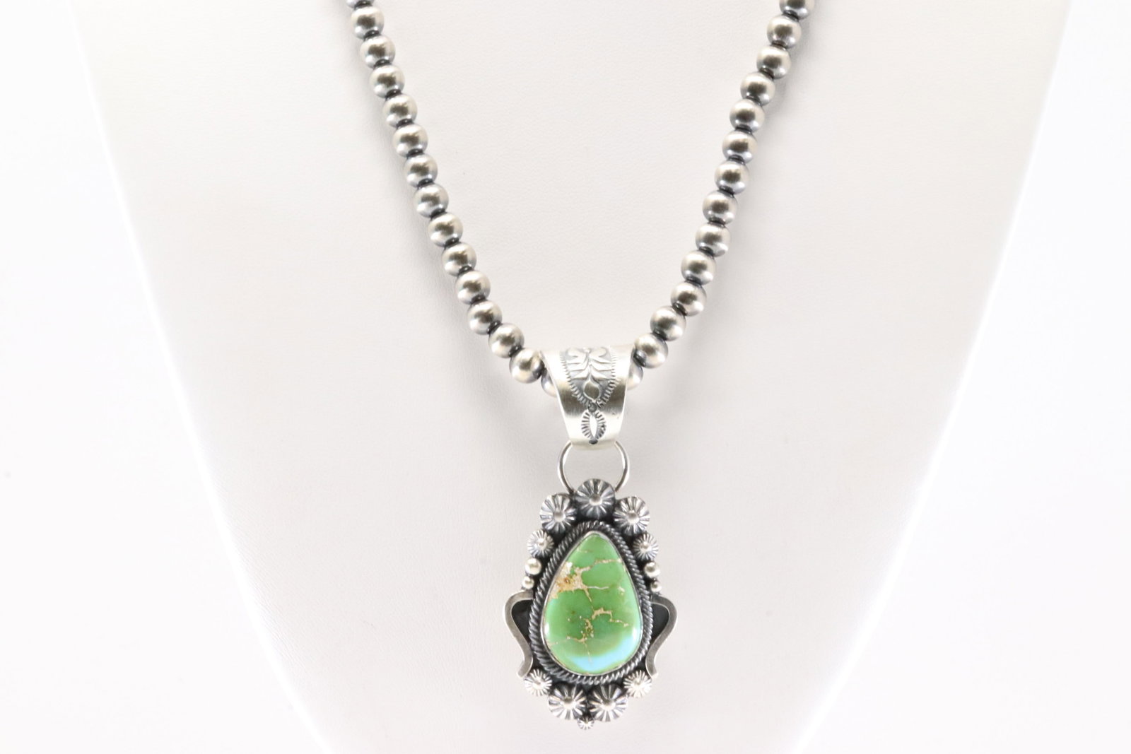 Native America Navajo Sterling Silver Sonora Gold Turquoise Pendant By Tom Lewis. With Pearl Beaded: This is a Native America Navajo Sterling Silver Sonora Gold Turquoise pendant By Tom Lewis. With Pearl Beaded Sterling Silver Machine Made Necklace. Necklace length: 18.00"